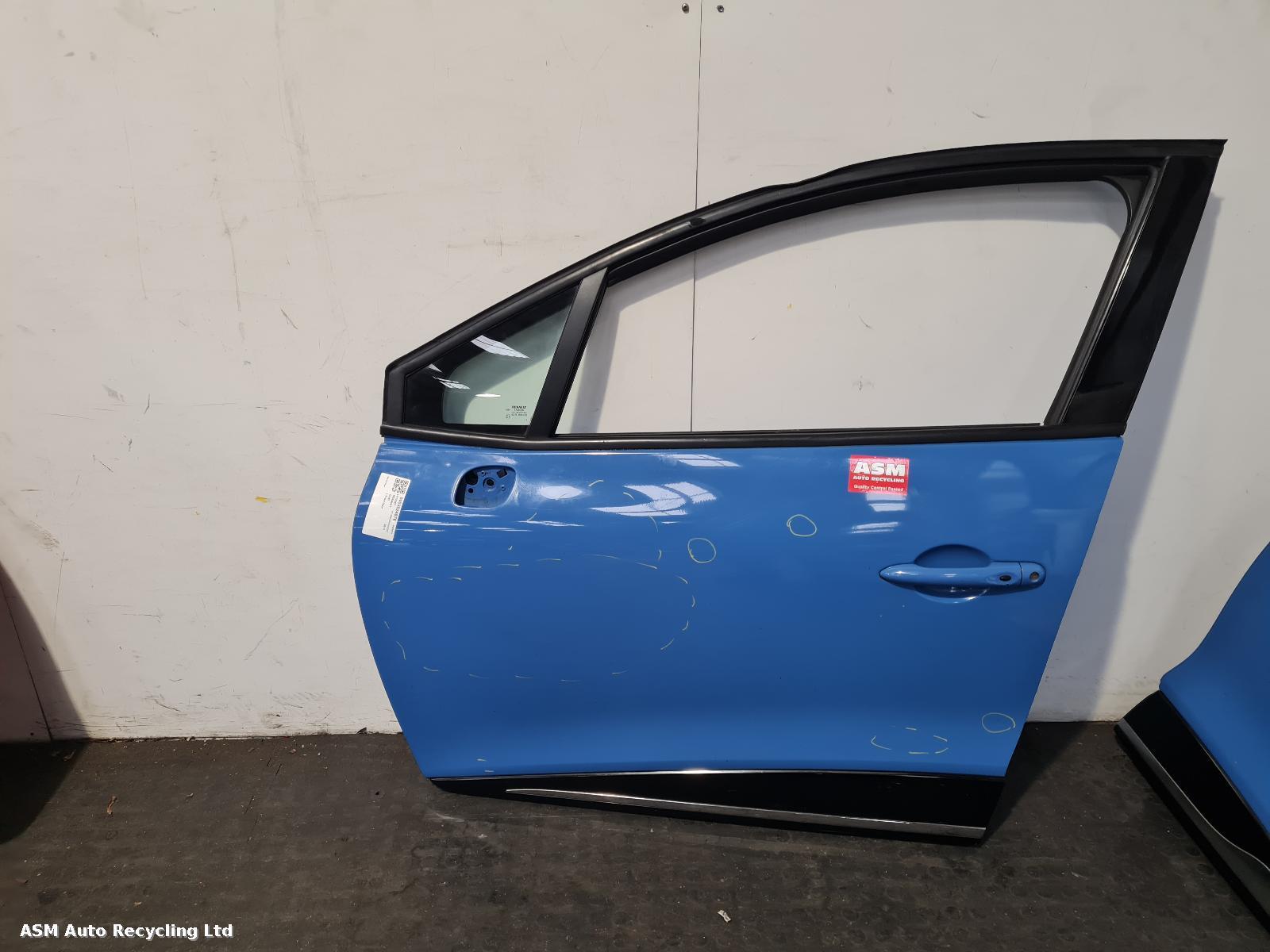 View Auto part L Front Door Renault Clio 2013