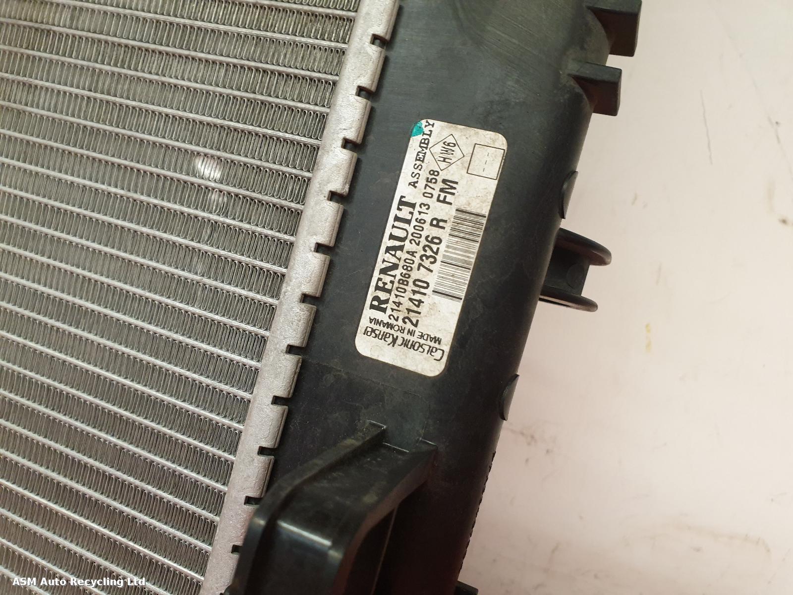View Auto part Radiator Renault Clio 2013