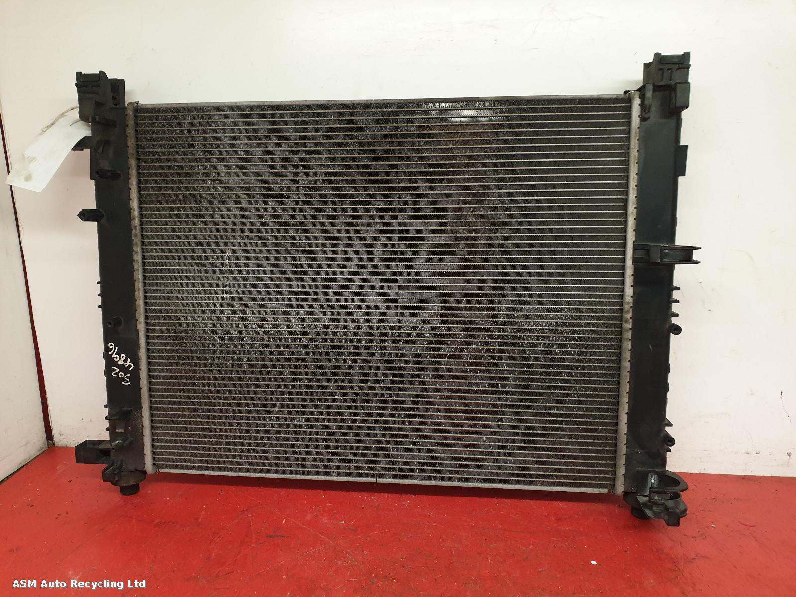 View Auto part Radiator Renault Clio 2013