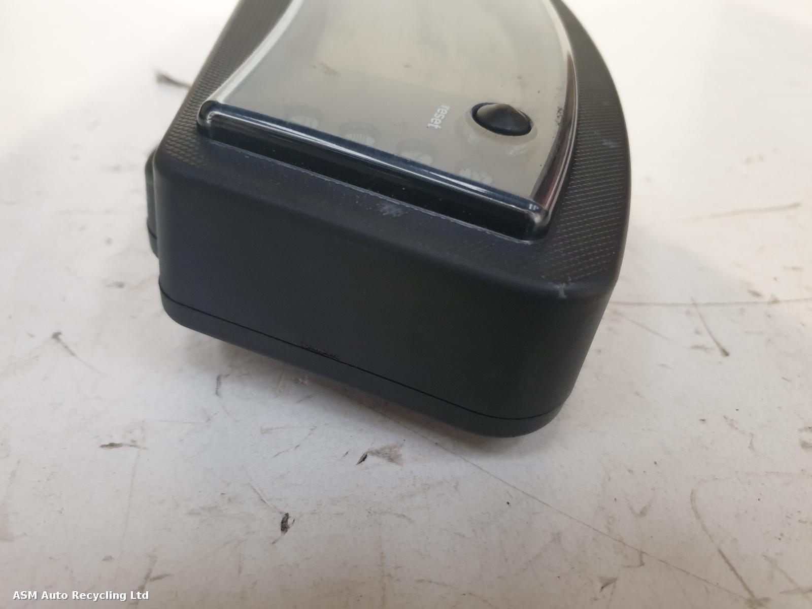View Auto part Speedometer Kawasaki Er 6f 2010