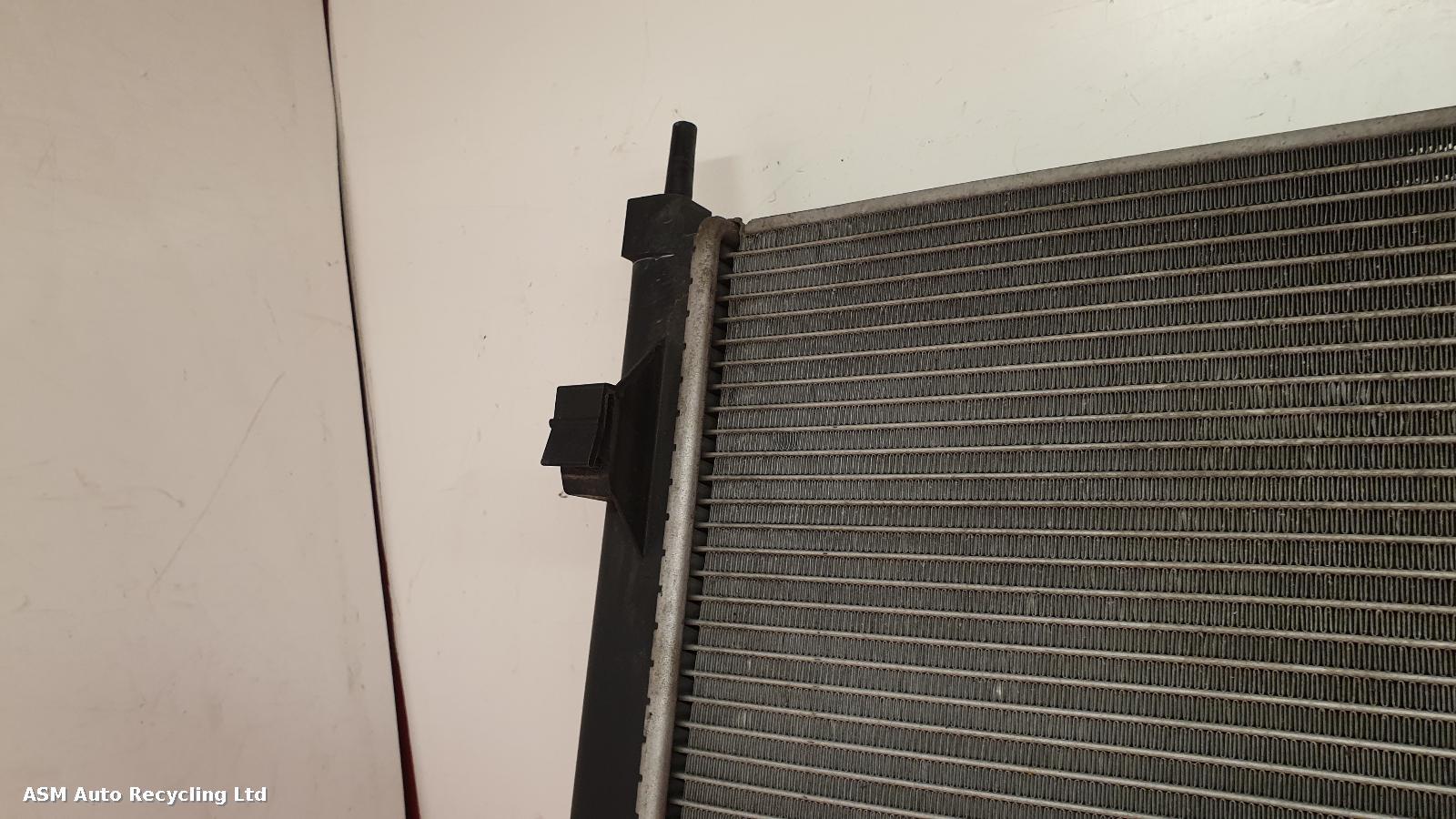 View Auto part Radiator Nissan Juke 2015