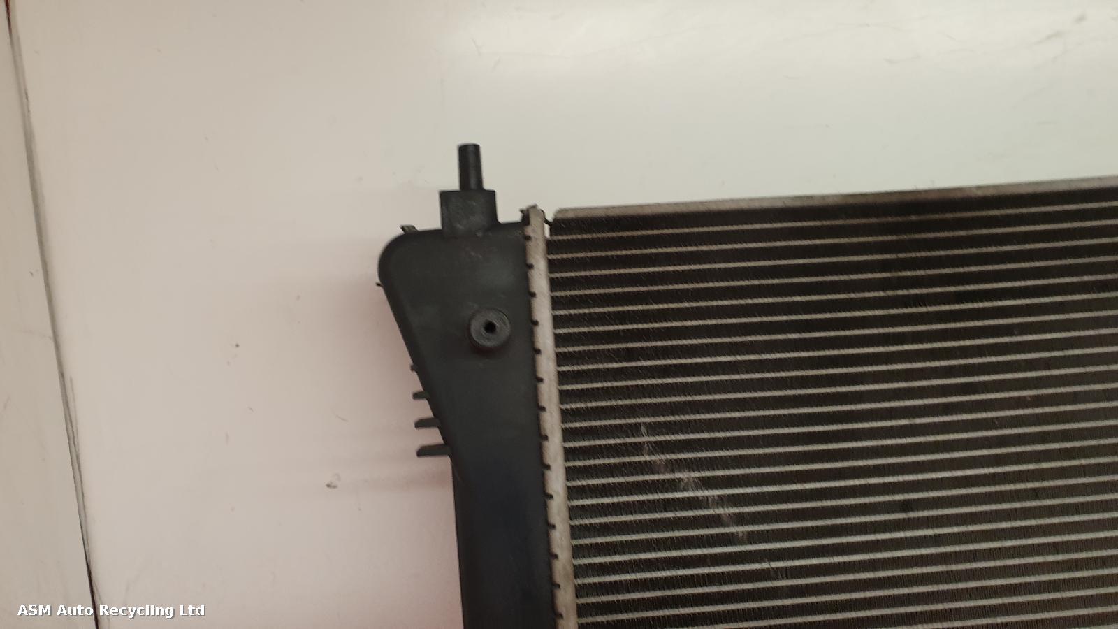 View Auto part Radiator Nissan Juke 2015
