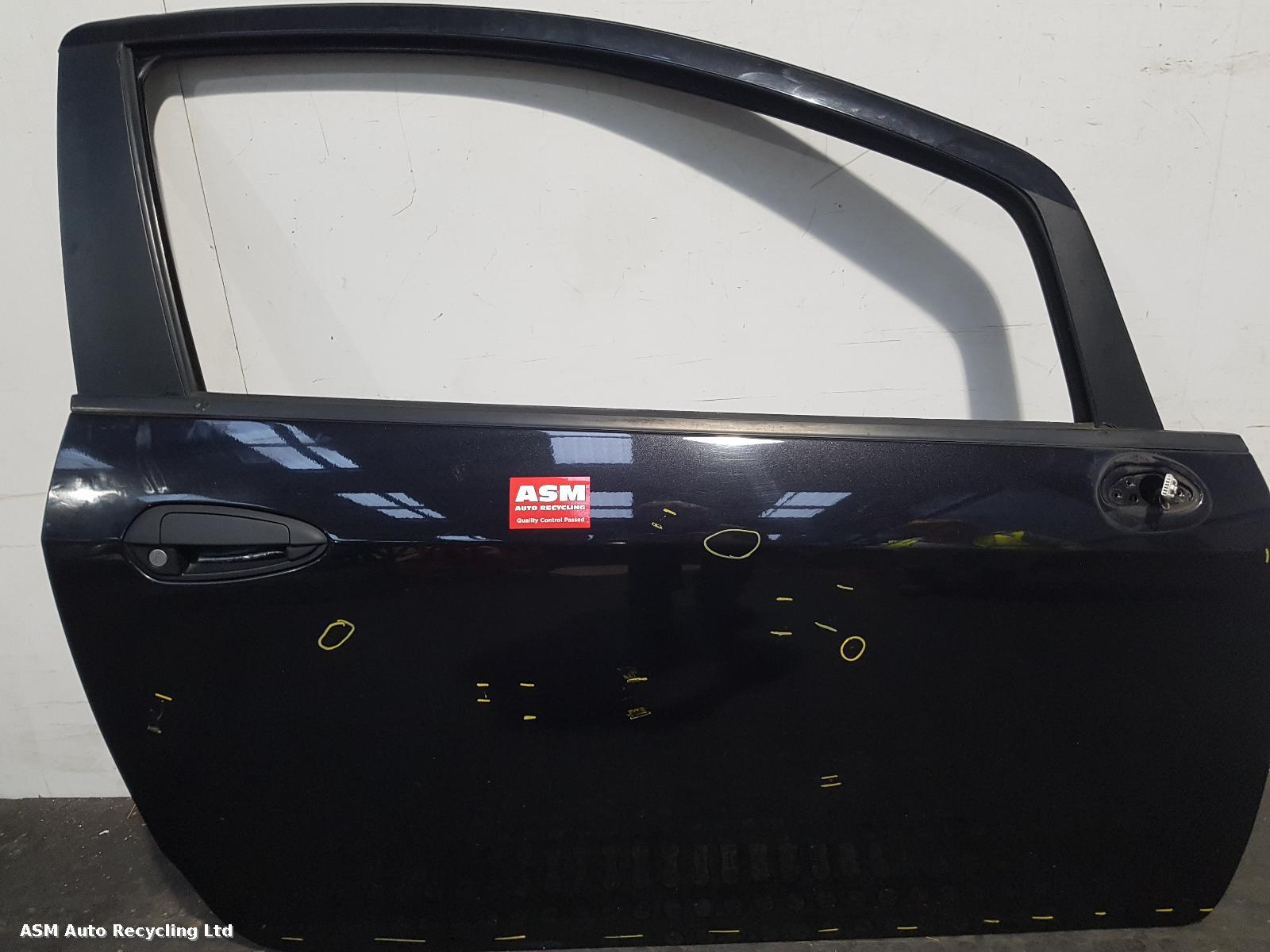 View Auto part R Front Door Fiat Grande Punto 2009