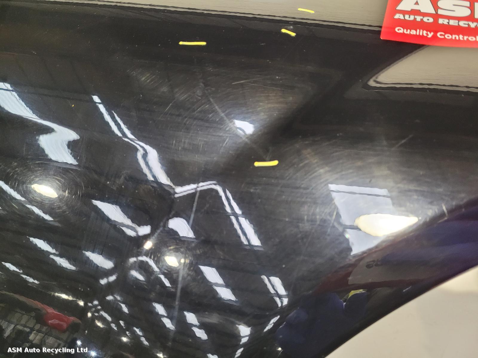 View Auto part R Wing Mercedes C Class 2008