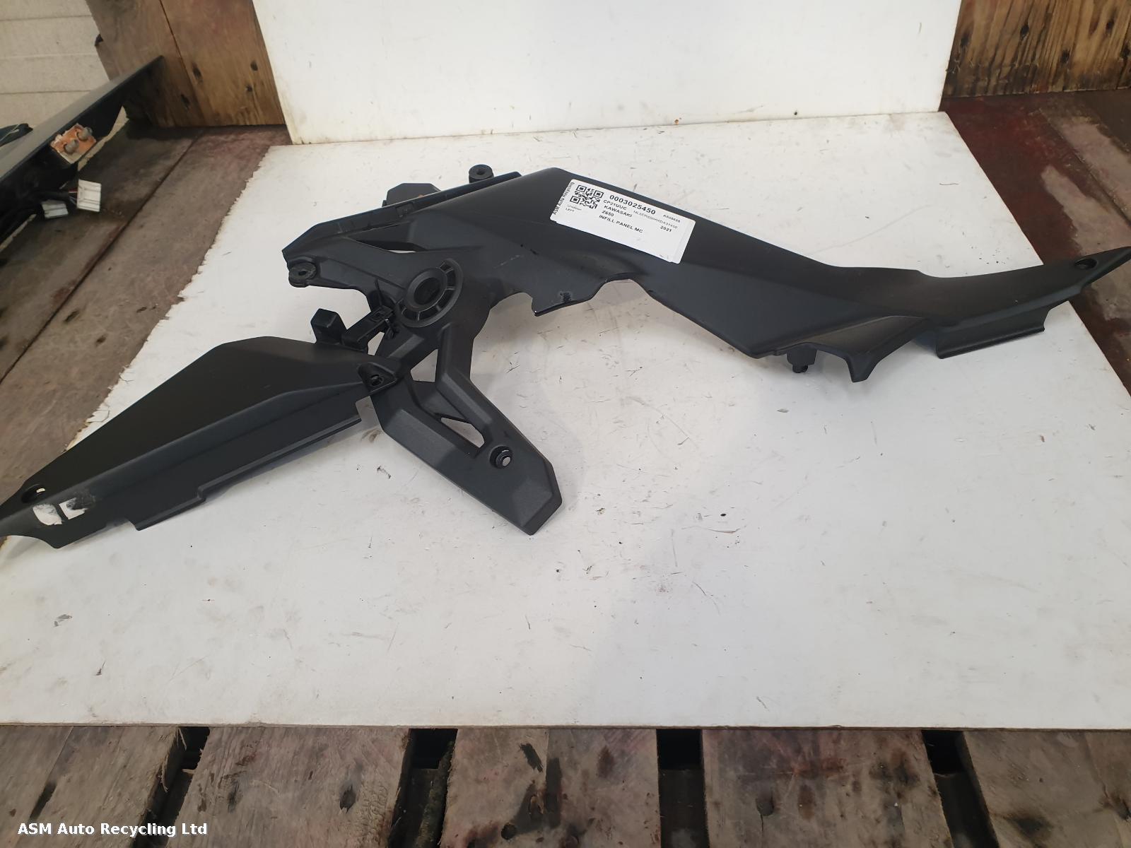 View Auto part Infill Panel Kawasaki Z650 2021
