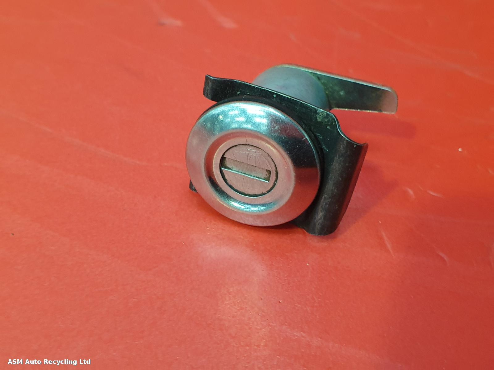 View Auto part Comp.Lock Set + Keys Honda Cbf 500 2008