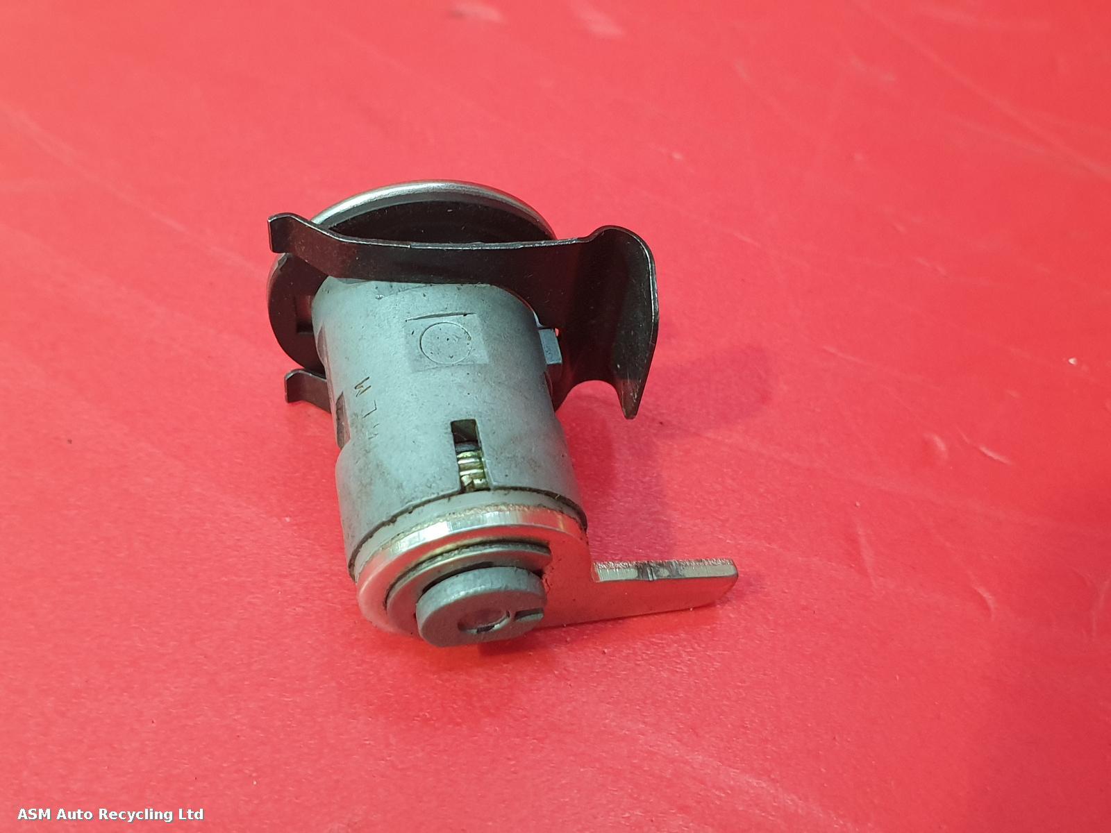 View Auto part Comp.Lock Set + Keys Honda Cbf 500 2008