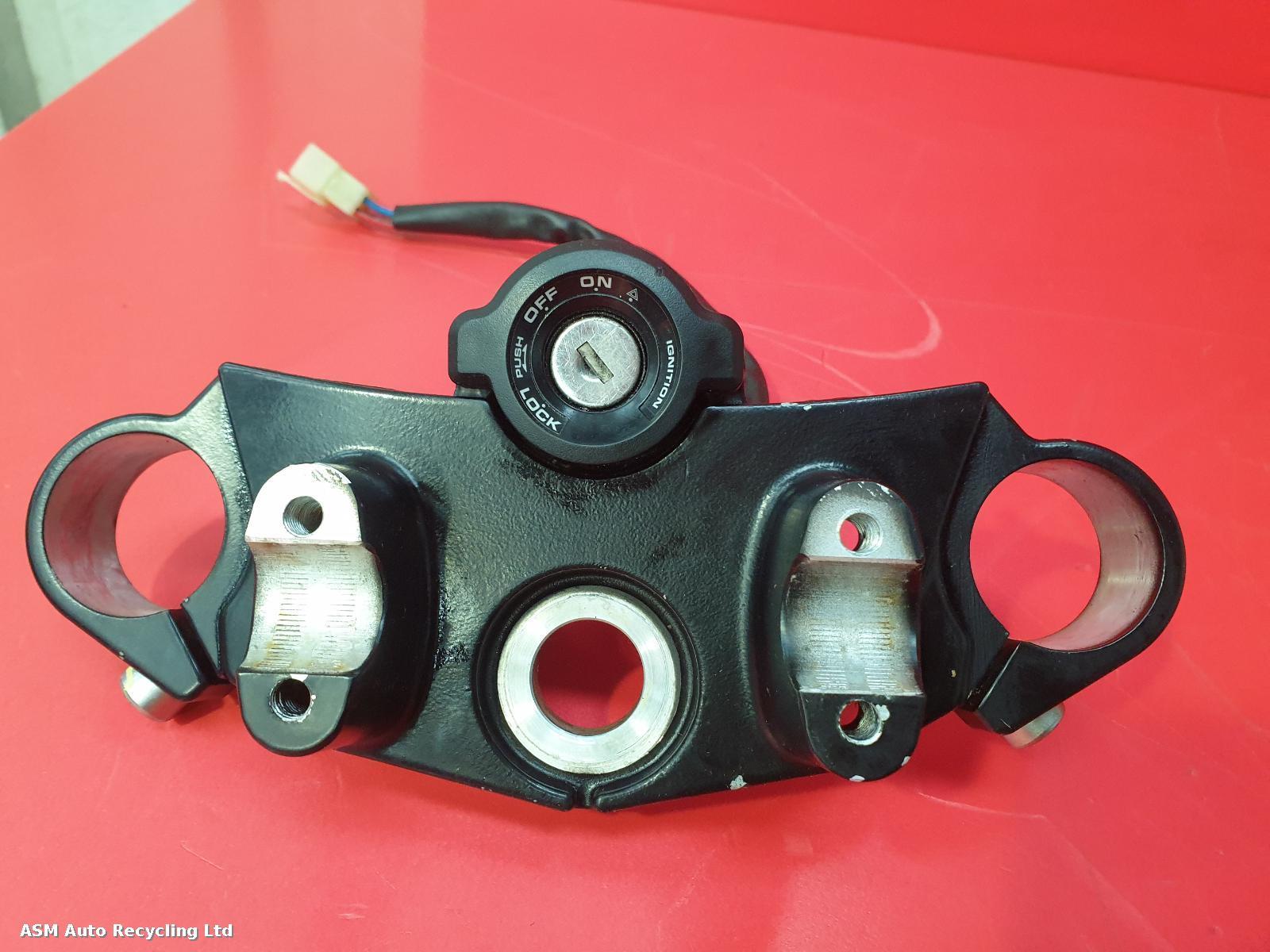 View Auto part Comp.Lock Set + Keys Honda Cbf 500 2008
