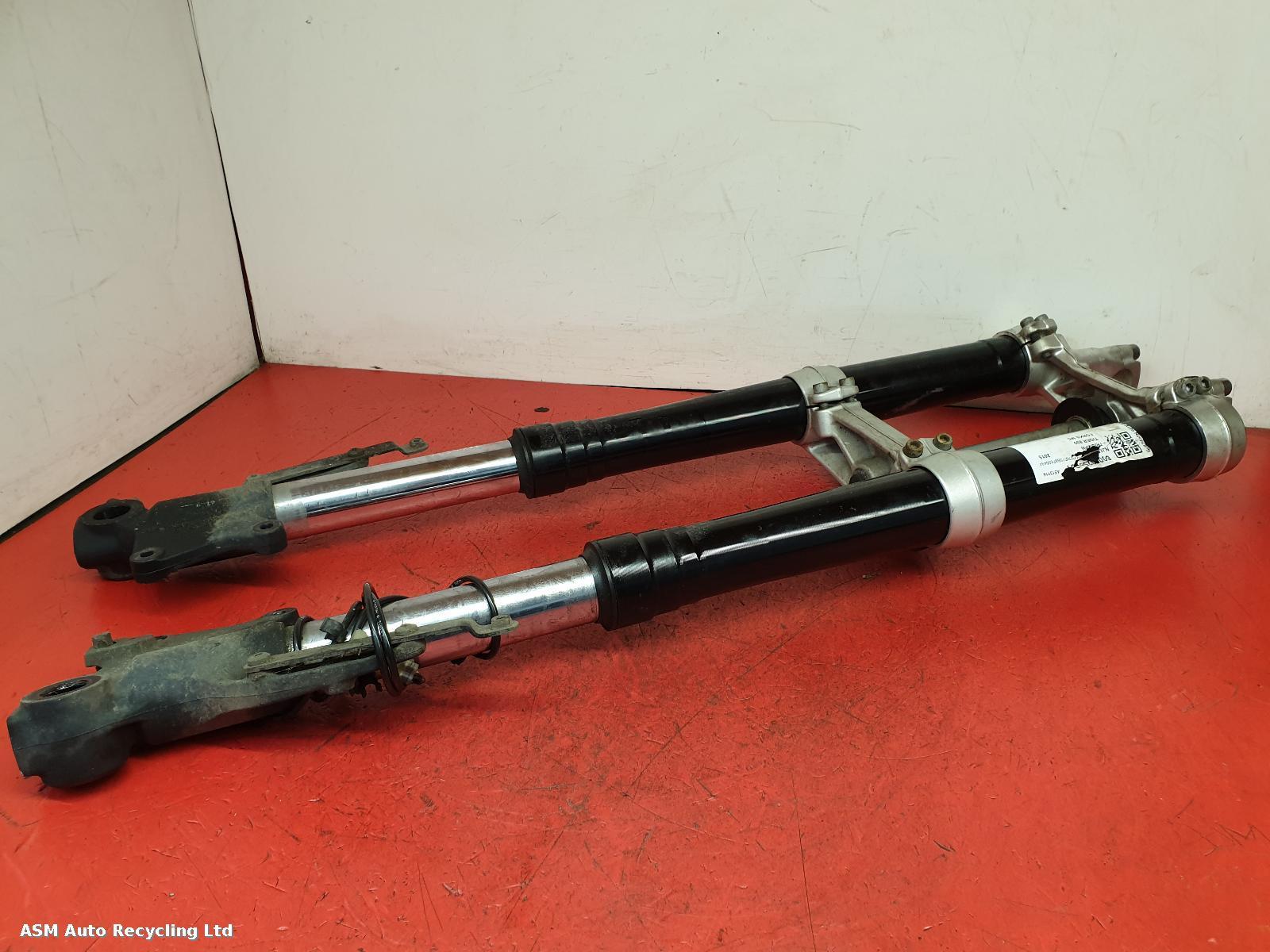 View Auto part FORKS Triumph Tiger 800 2015