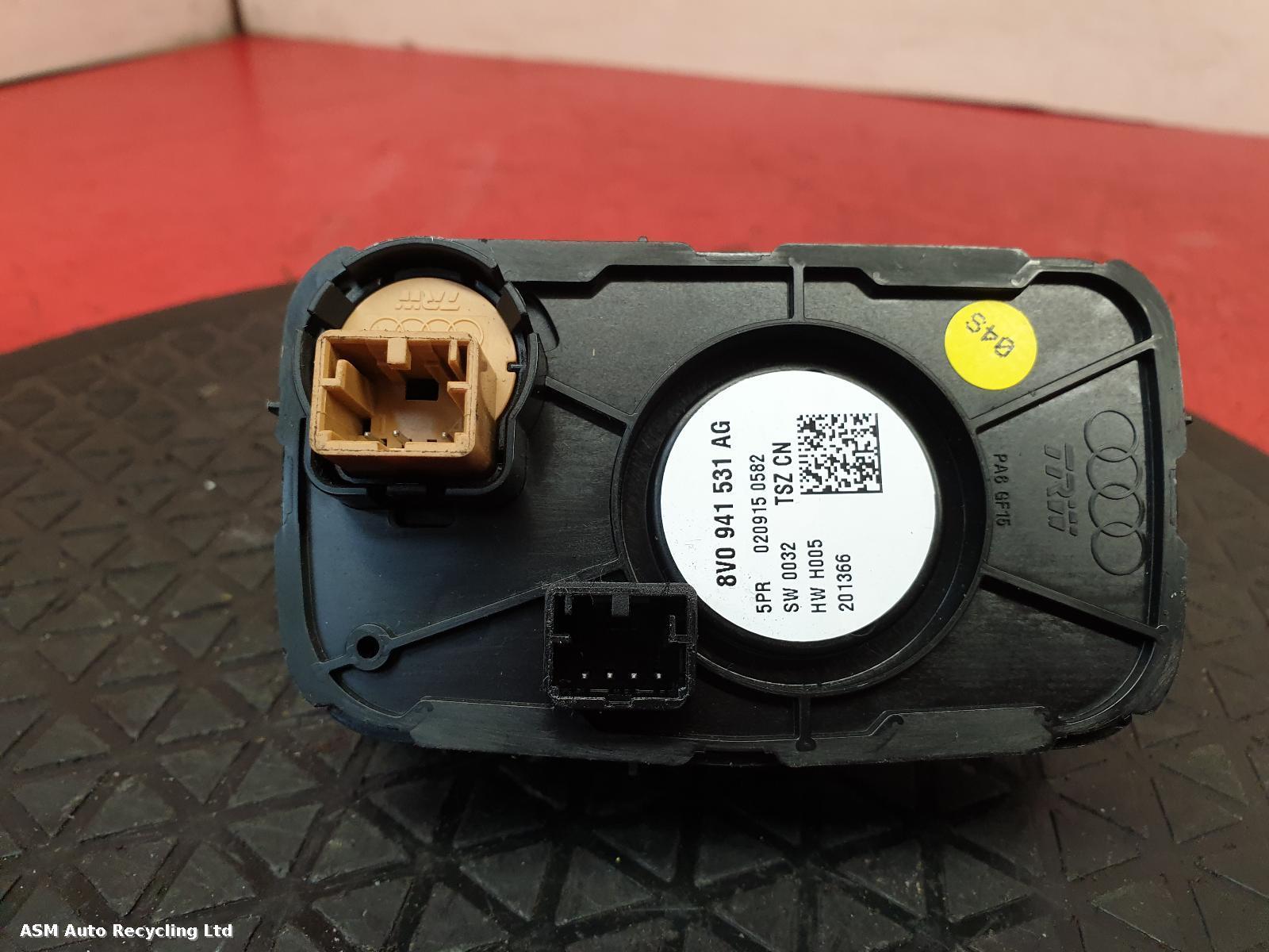 View Auto part Headlight Switch Audi A3 2016