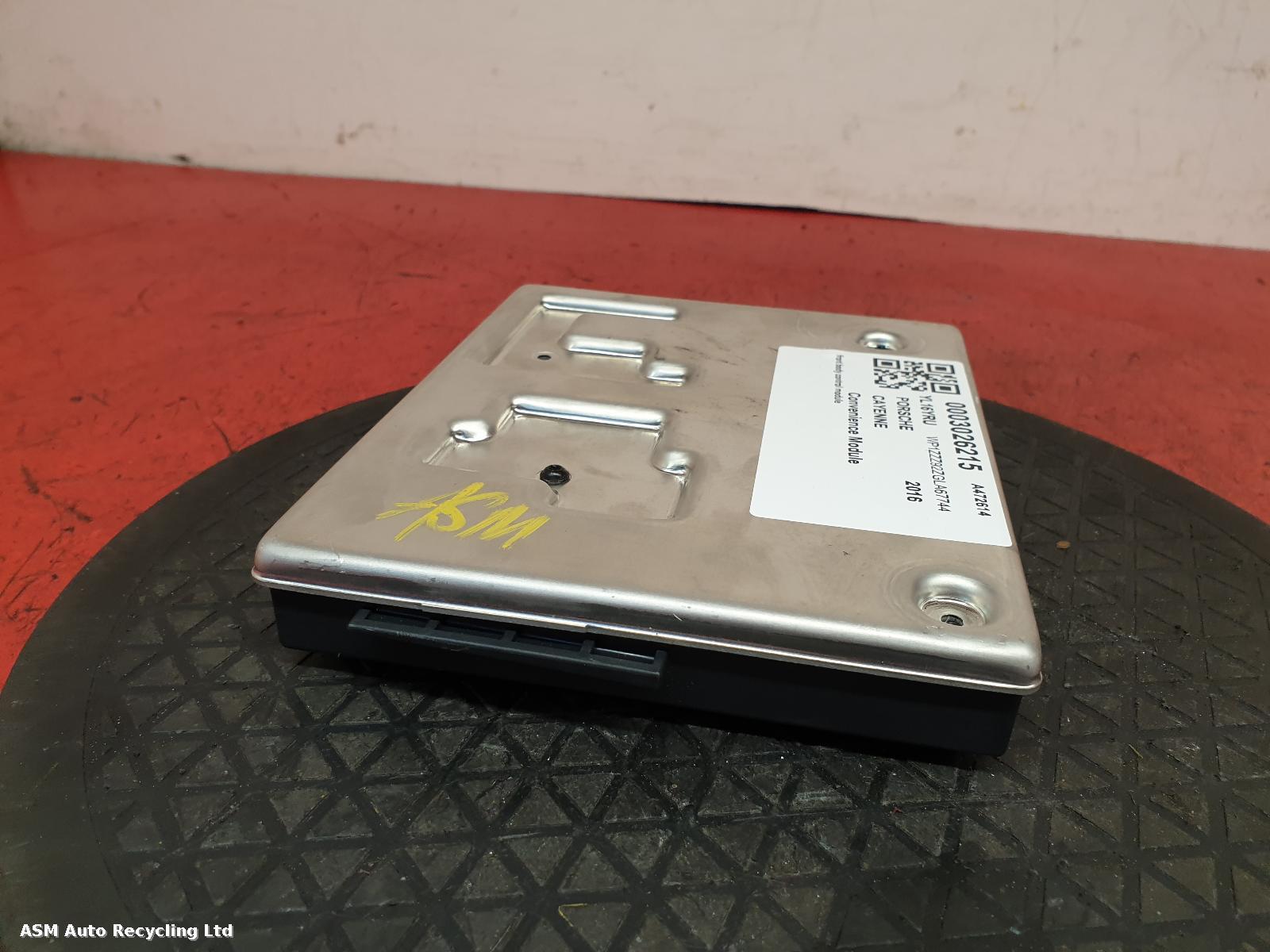 View Auto part ECU Porsche Cayenne 2016