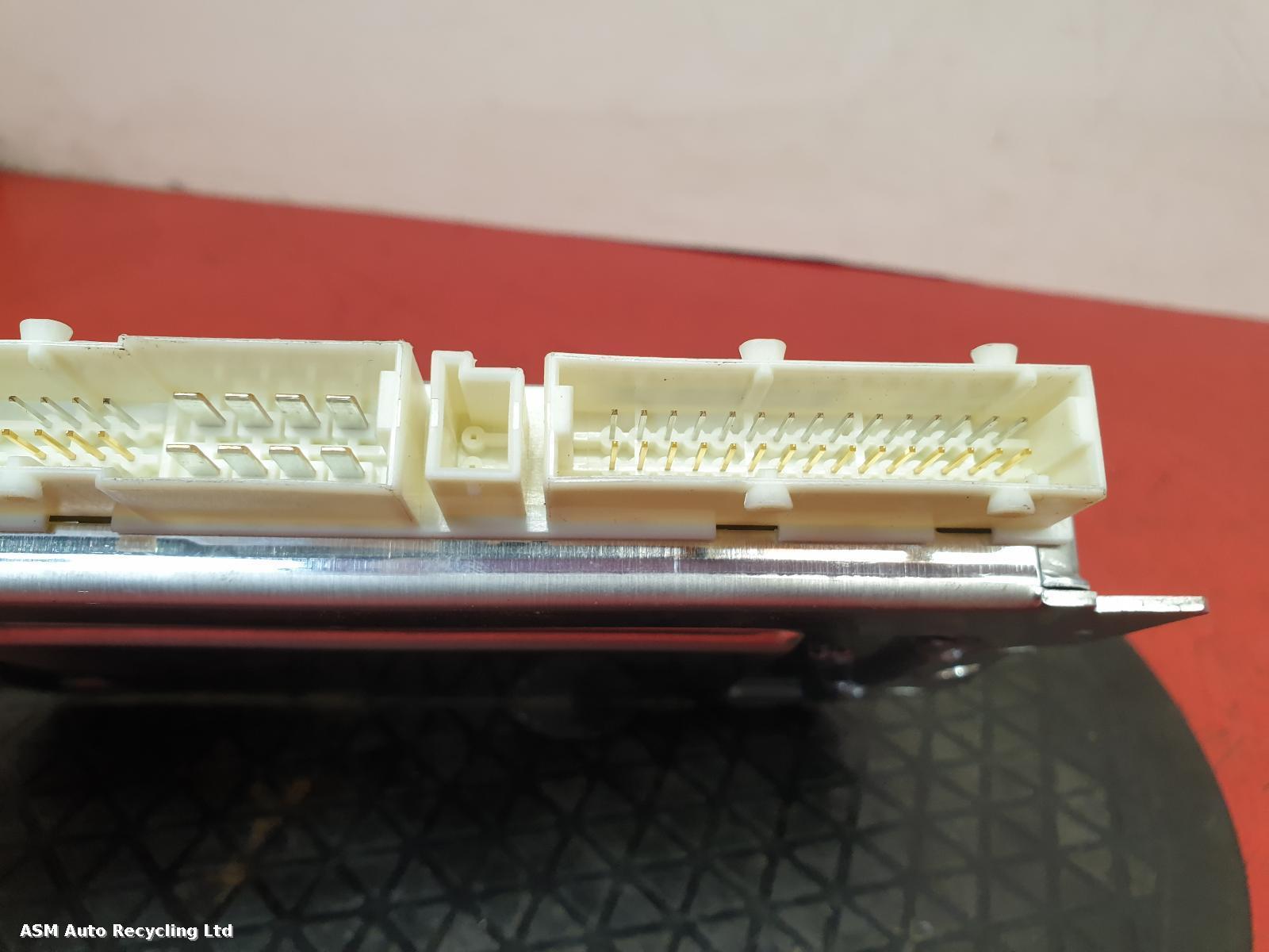 View Auto part ECU Porsche Cayenne 2016