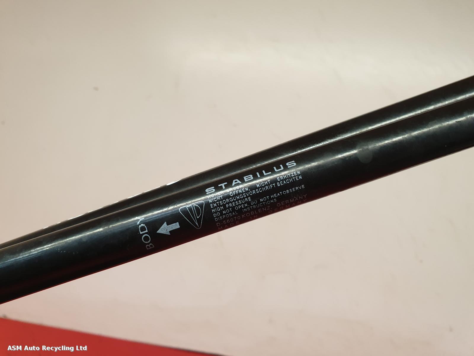 View Auto part Bonnet Shock Porsche Cayenne 2016