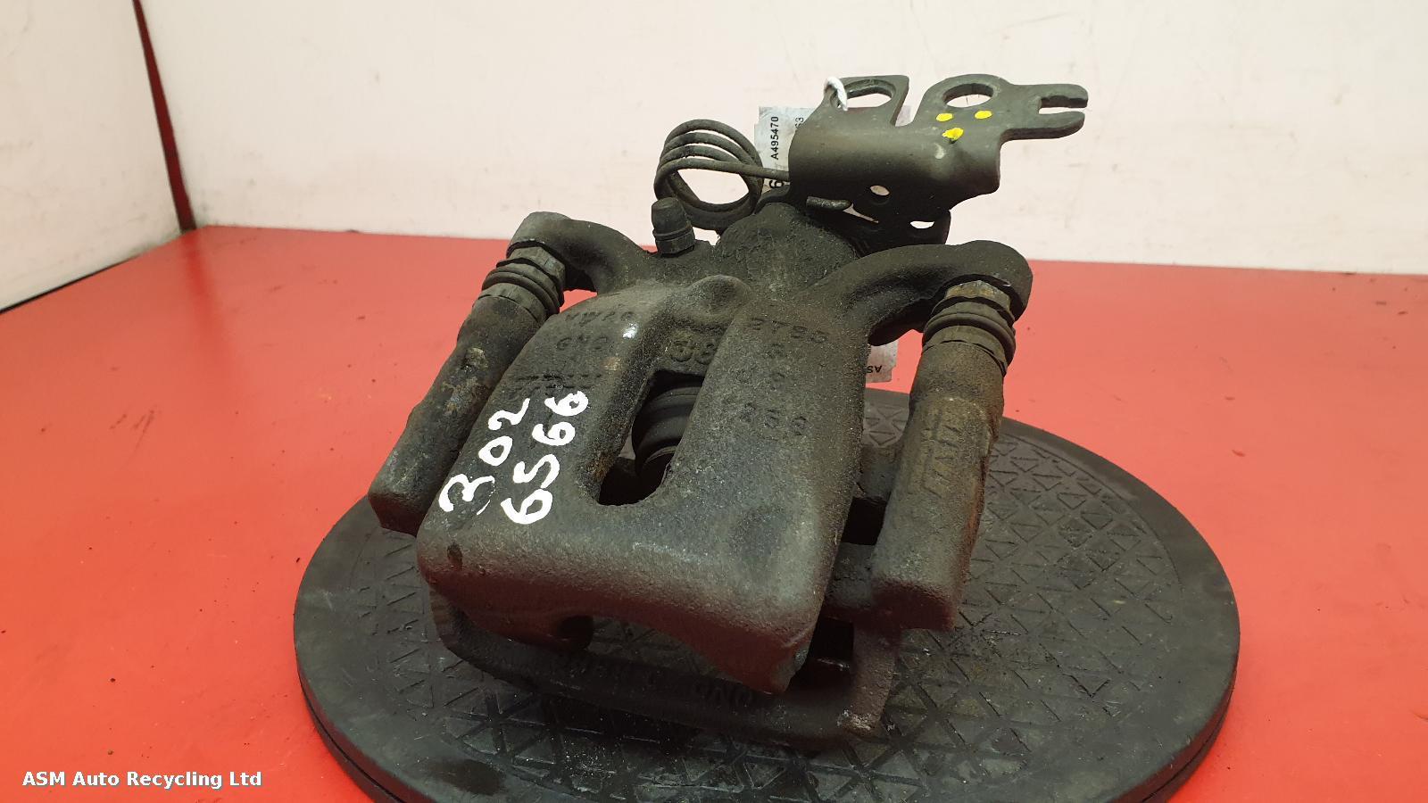 View Auto part Caliper Volkswagen Caddy 2017