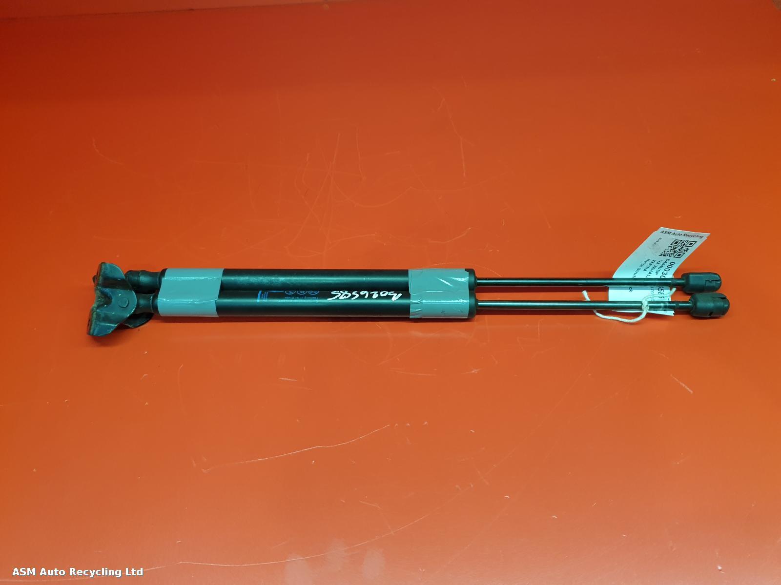 View Auto part Hatch Strut/Shock Vauxhall Zafira 2015