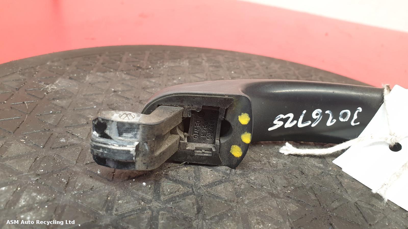 View Auto part Door Handle Volkswagen Caddy 2011