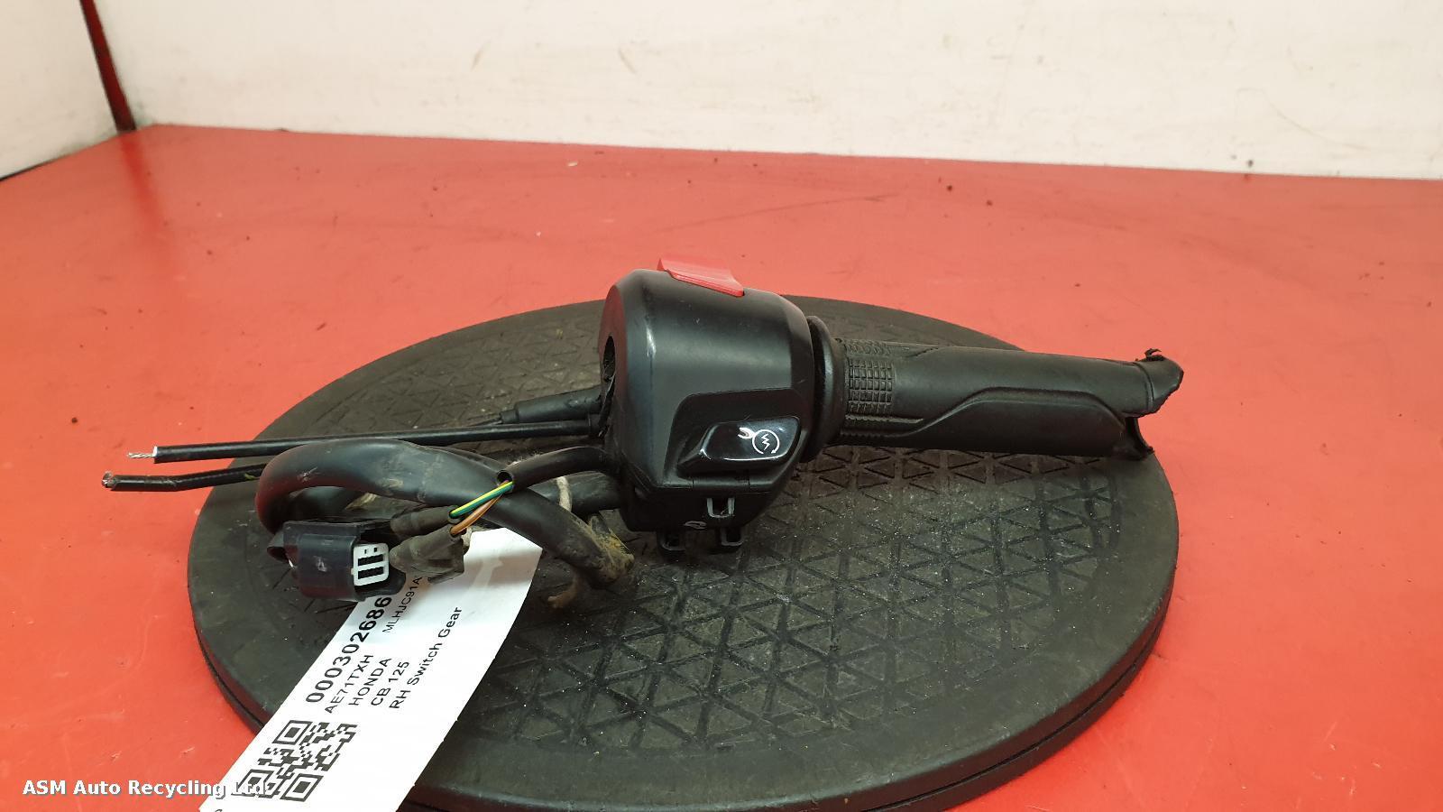 View Auto part RH Switch Gear Honda Cb 125 2021
