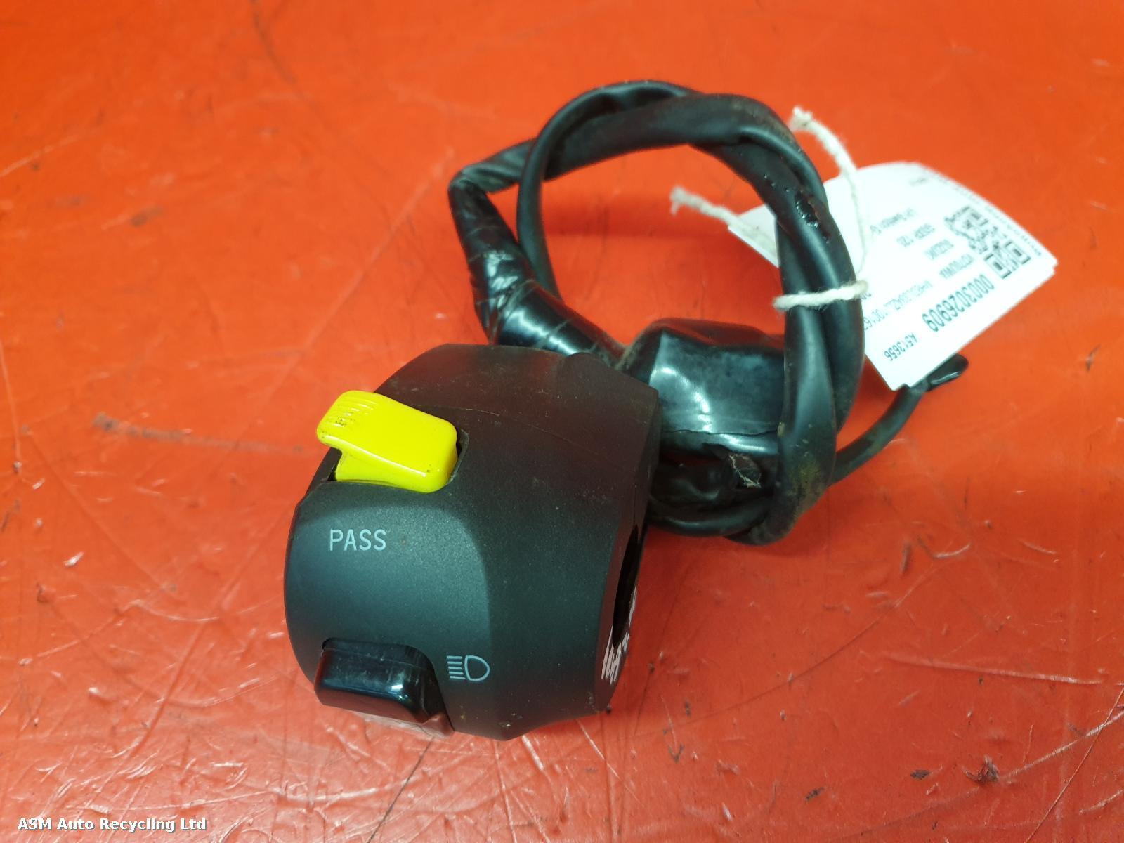 View Auto part LH Switch Gear Suzuki Gsxr 125 2020
