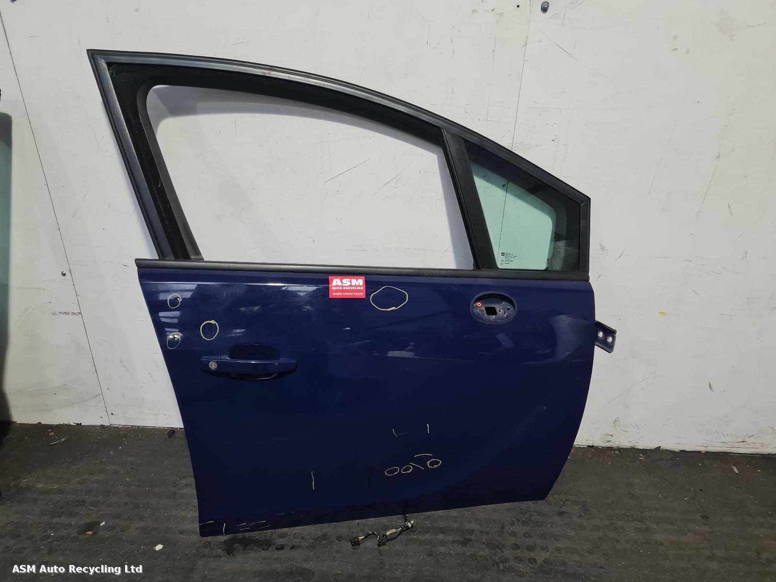 View Auto part R Front Door Vauxhall Meriva 2011