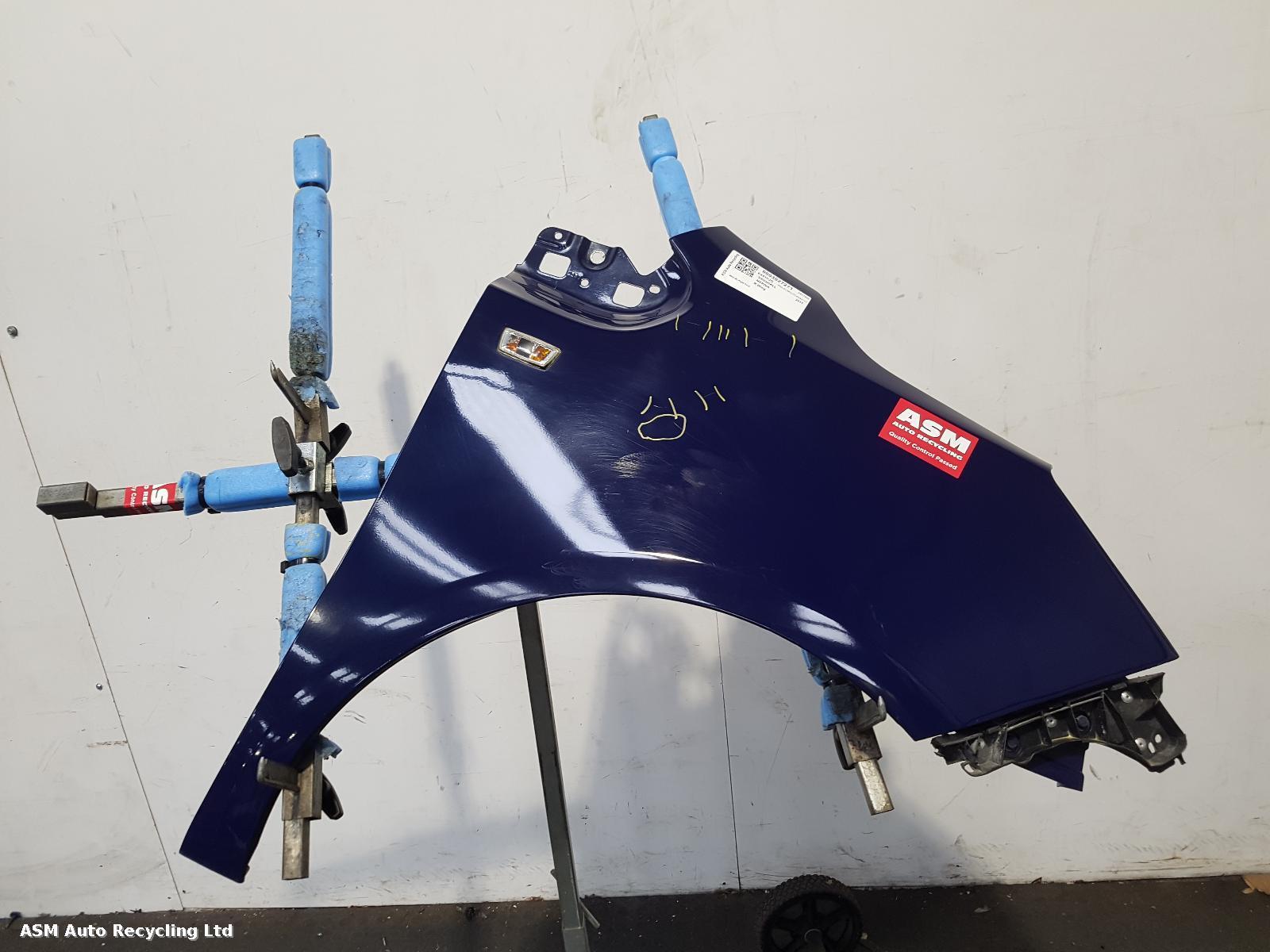 View Auto part R Wing Vauxhall Meriva 2011