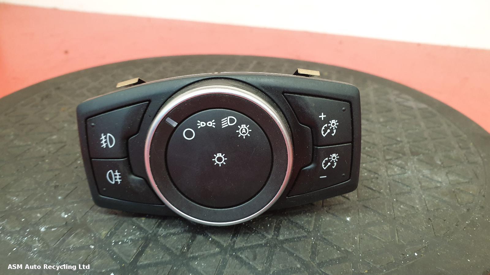 View Auto part Headlight Switch Ford Focus 2015