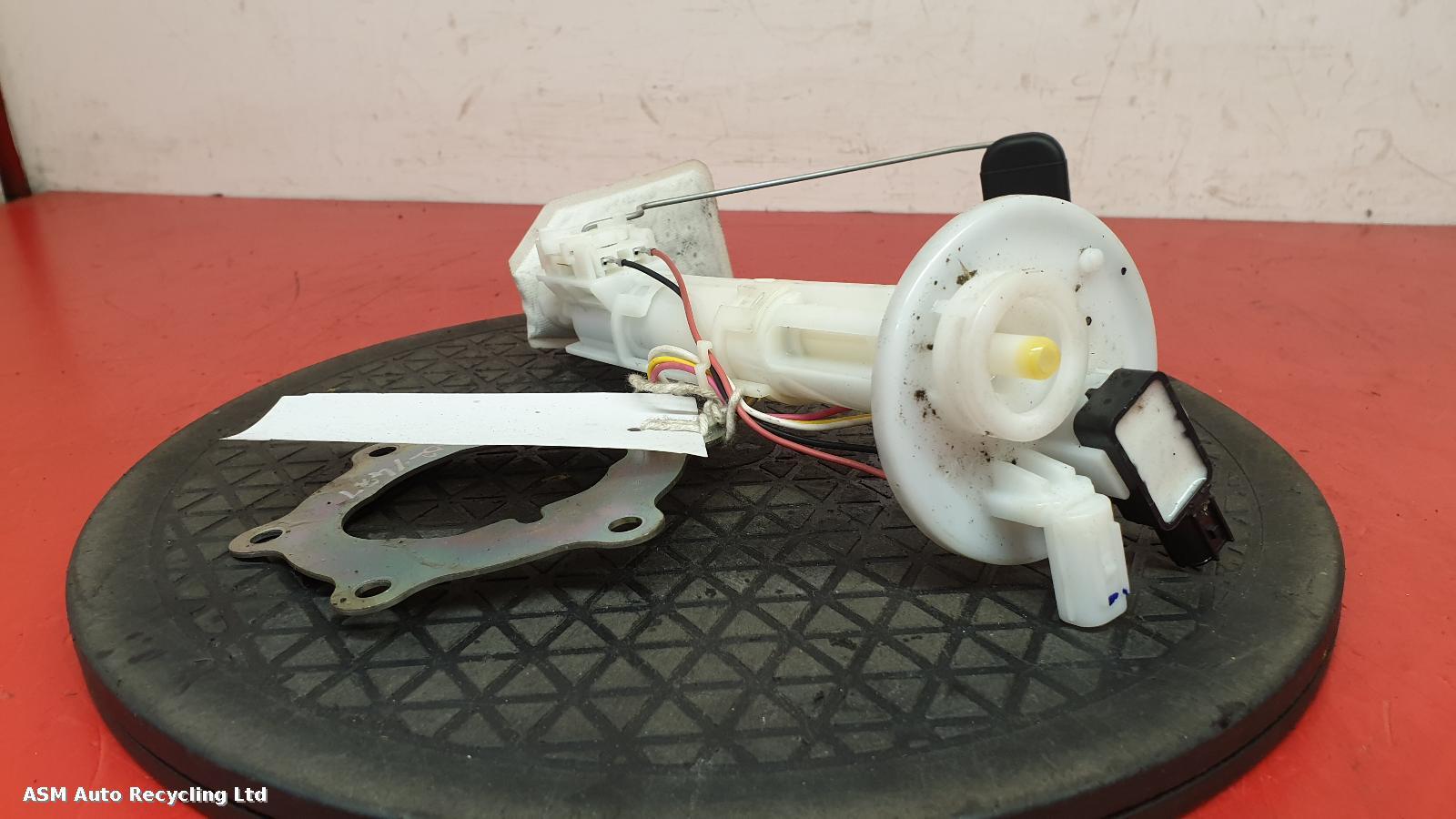View Auto part Fuel Pump Yamaha Mt 125 2015