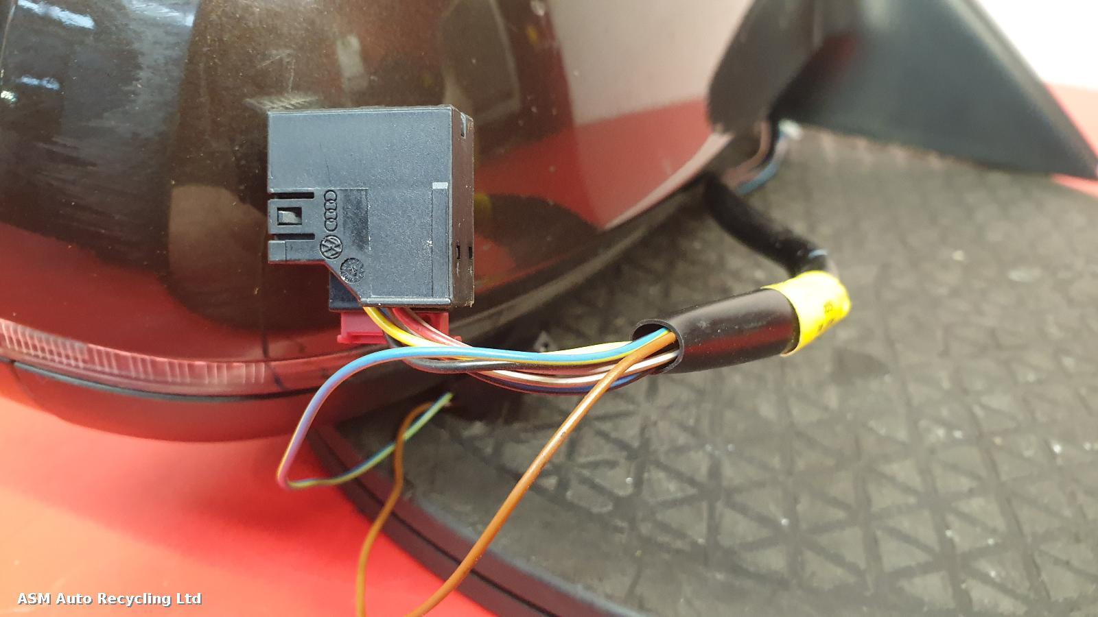 View Auto part R Door Mirror Audi A4 2014