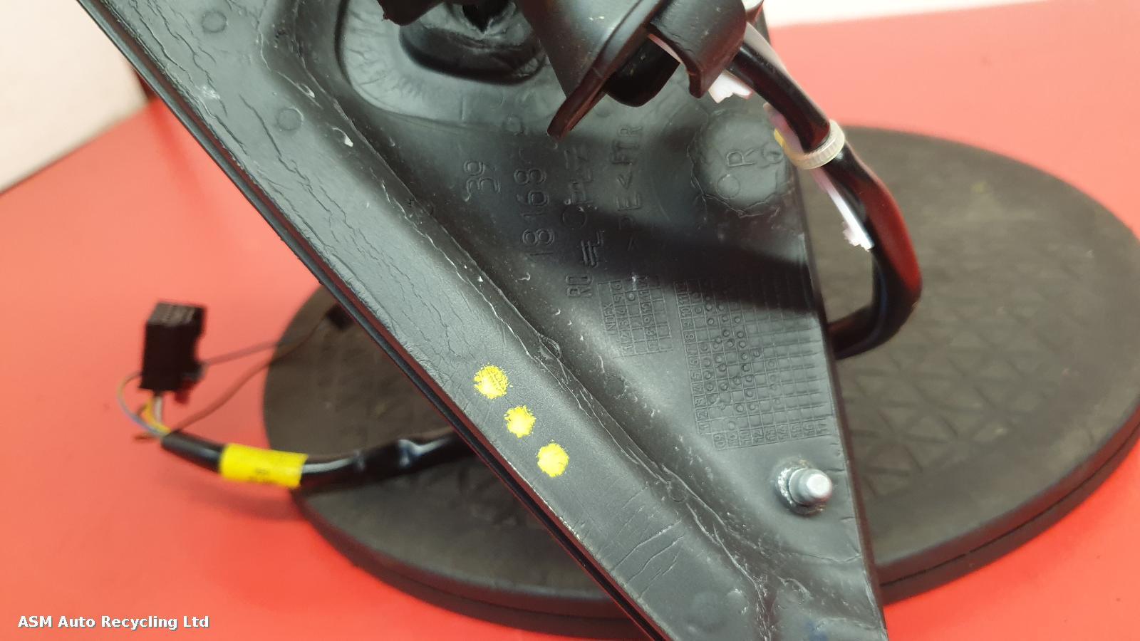 View Auto part R Door Mirror Audi A4 2014
