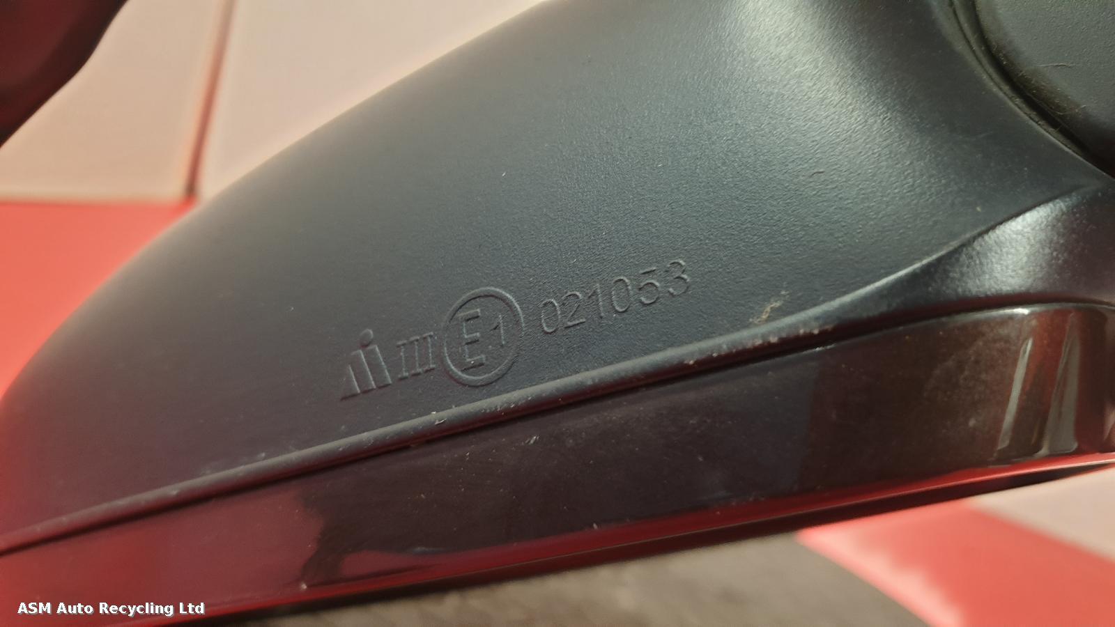 View Auto part R Door Mirror Audi A4 2014