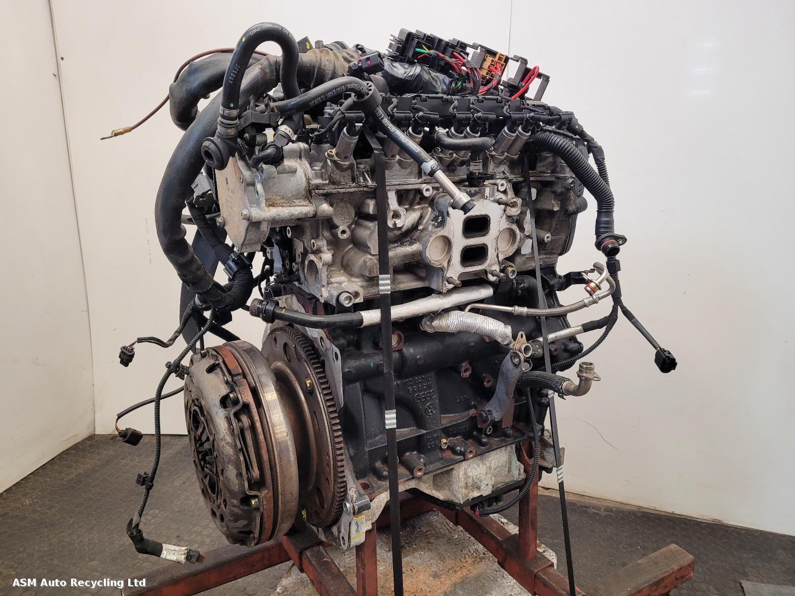 View Auto part Engine Audi A4 2014