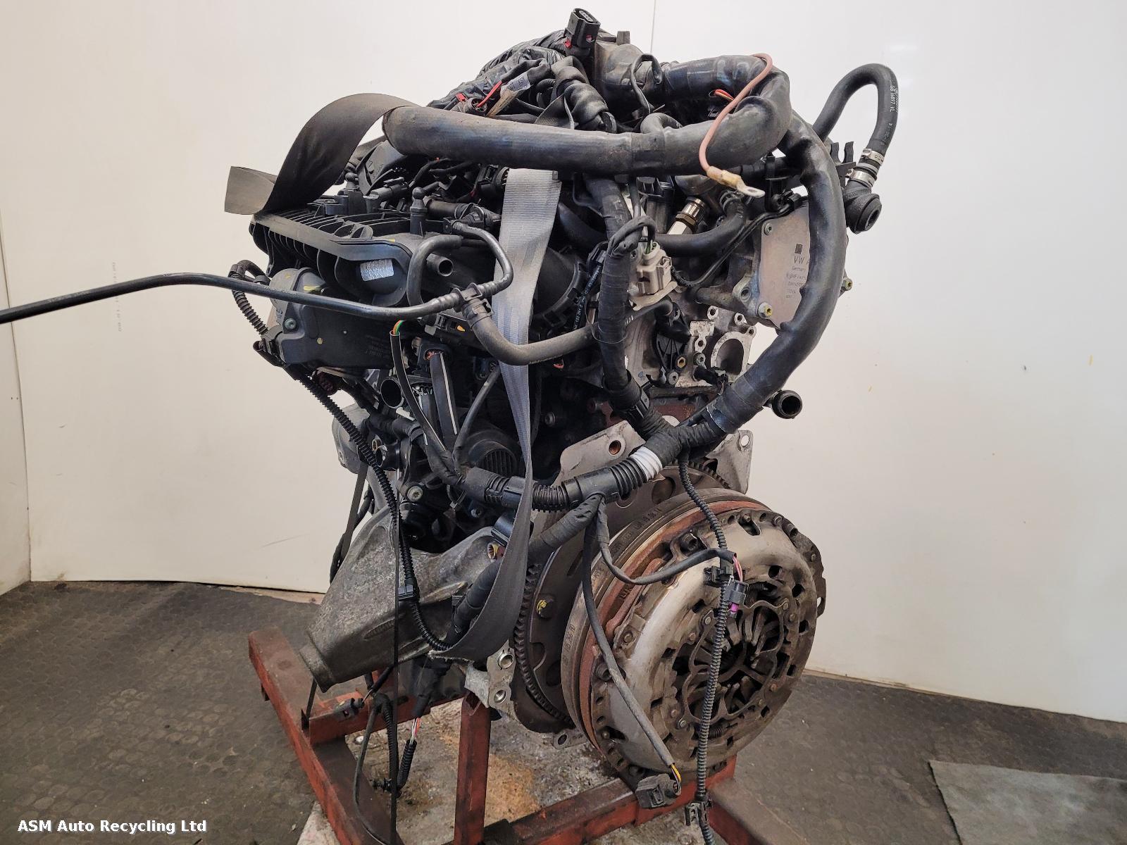 View Auto part Engine Audi A4 2014