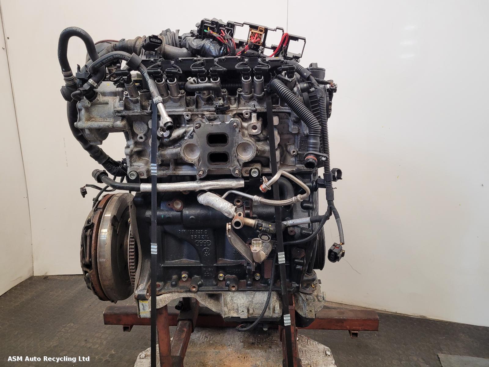 View Auto part Engine Audi A4 2014