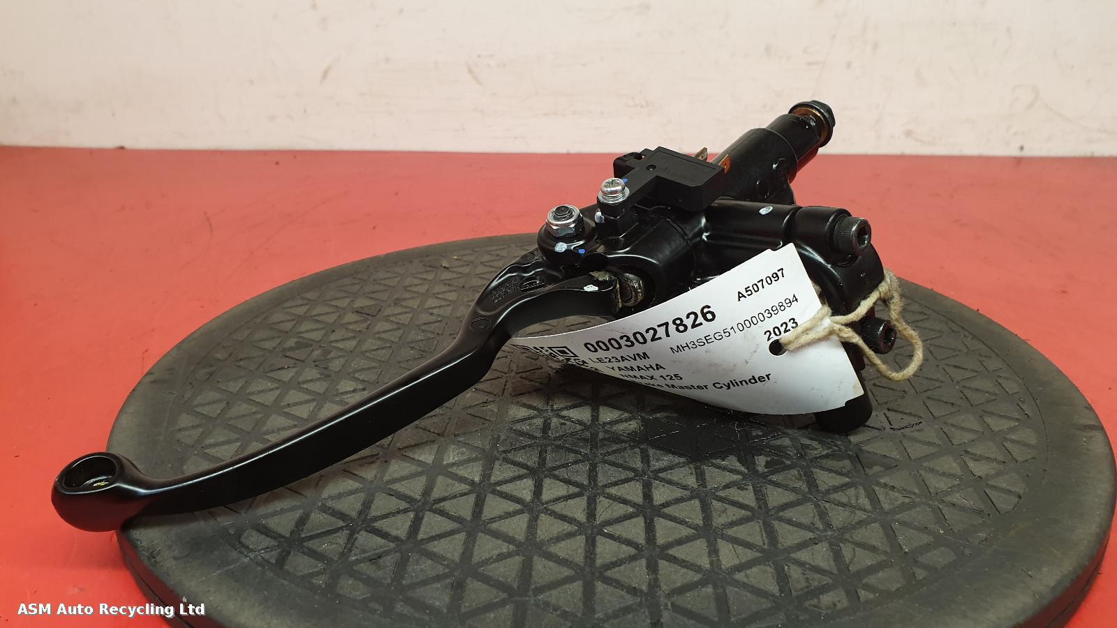 View Auto part Master Cylinder Yamaha Nmax 125 2023