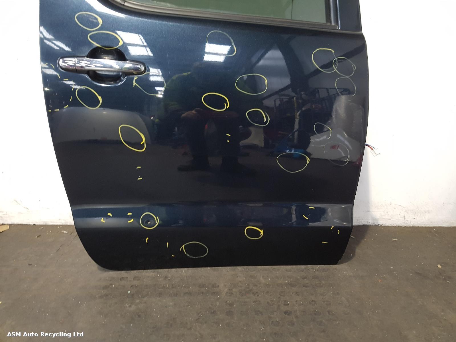 View Auto part R Rear Door Toyota Hilux 2012