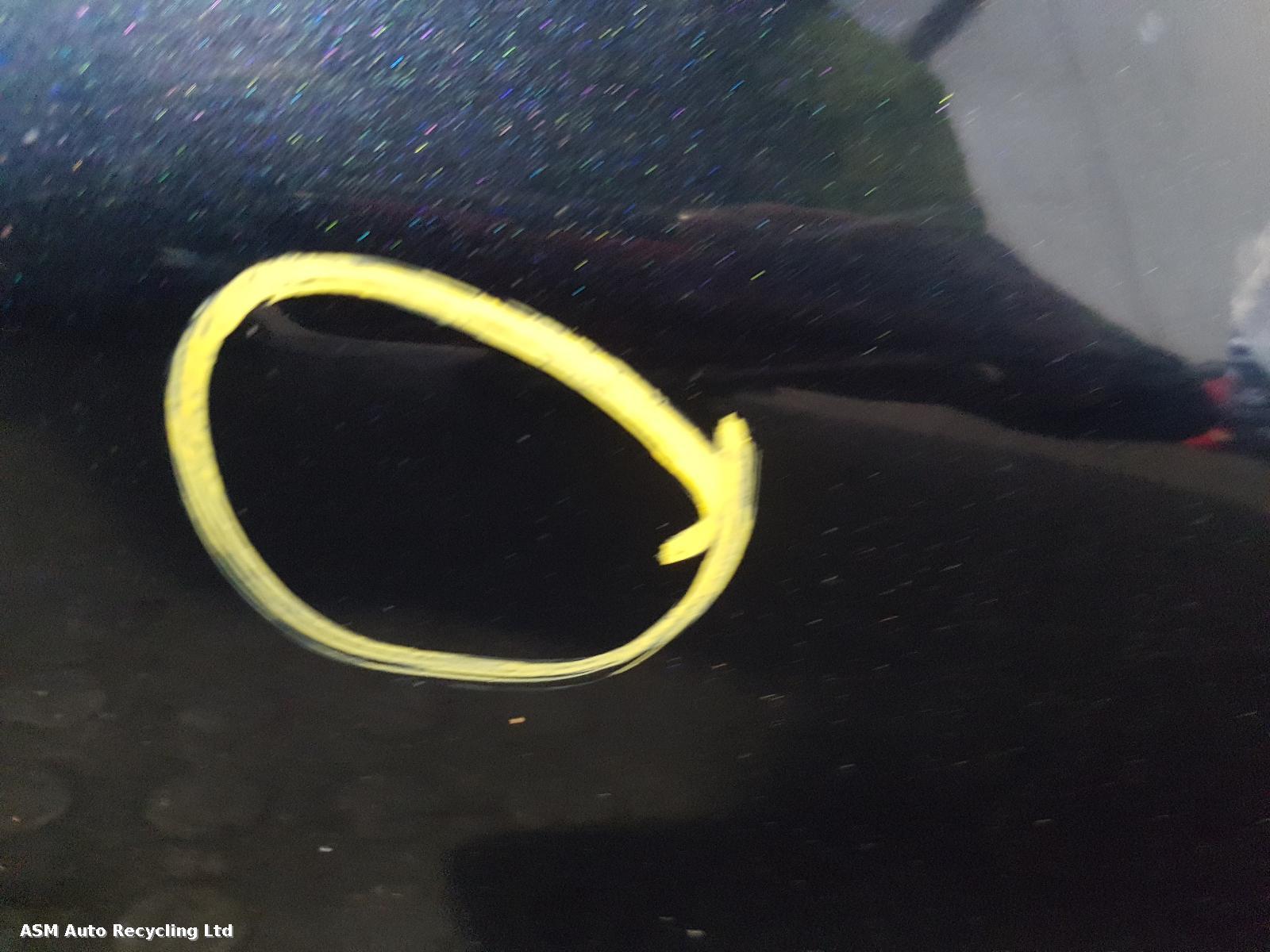 View Auto part R Rear Door Toyota Hilux 2012