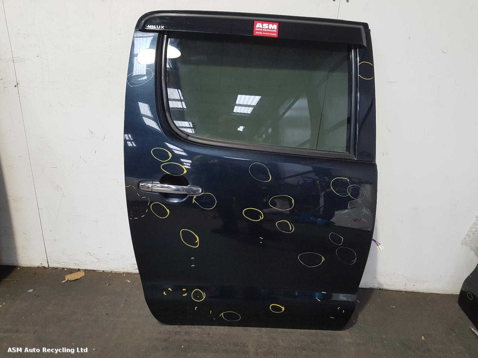 View Auto part R Rear Door Toyota Hilux 2012