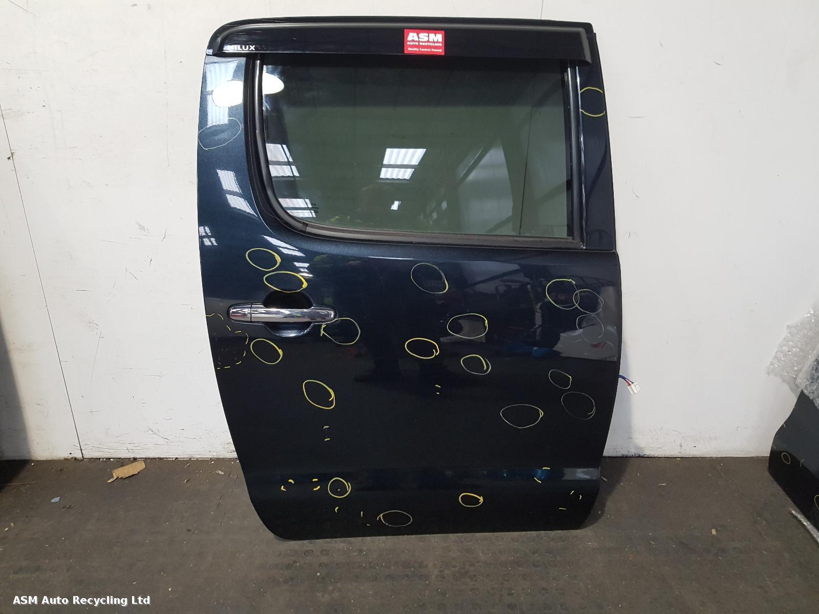View Auto part R Rear Door Toyota Hilux 2012