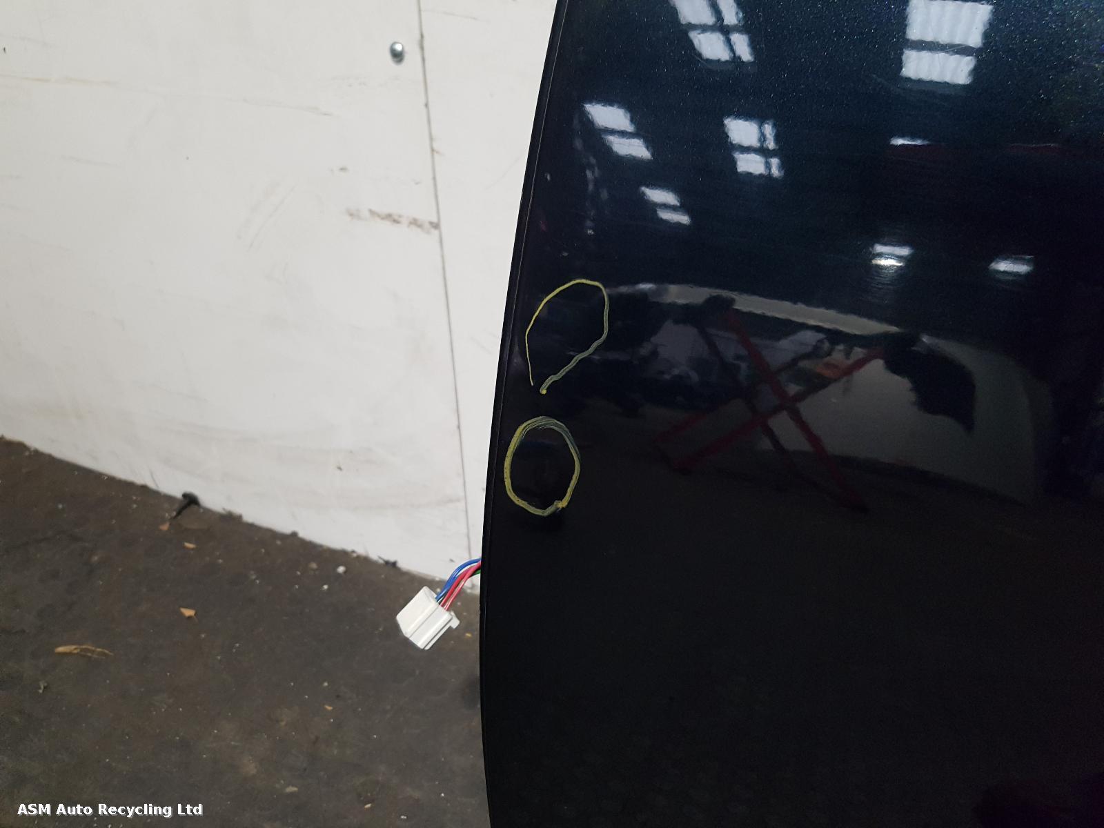 View Auto part L Rear Door Toyota Hilux 2012