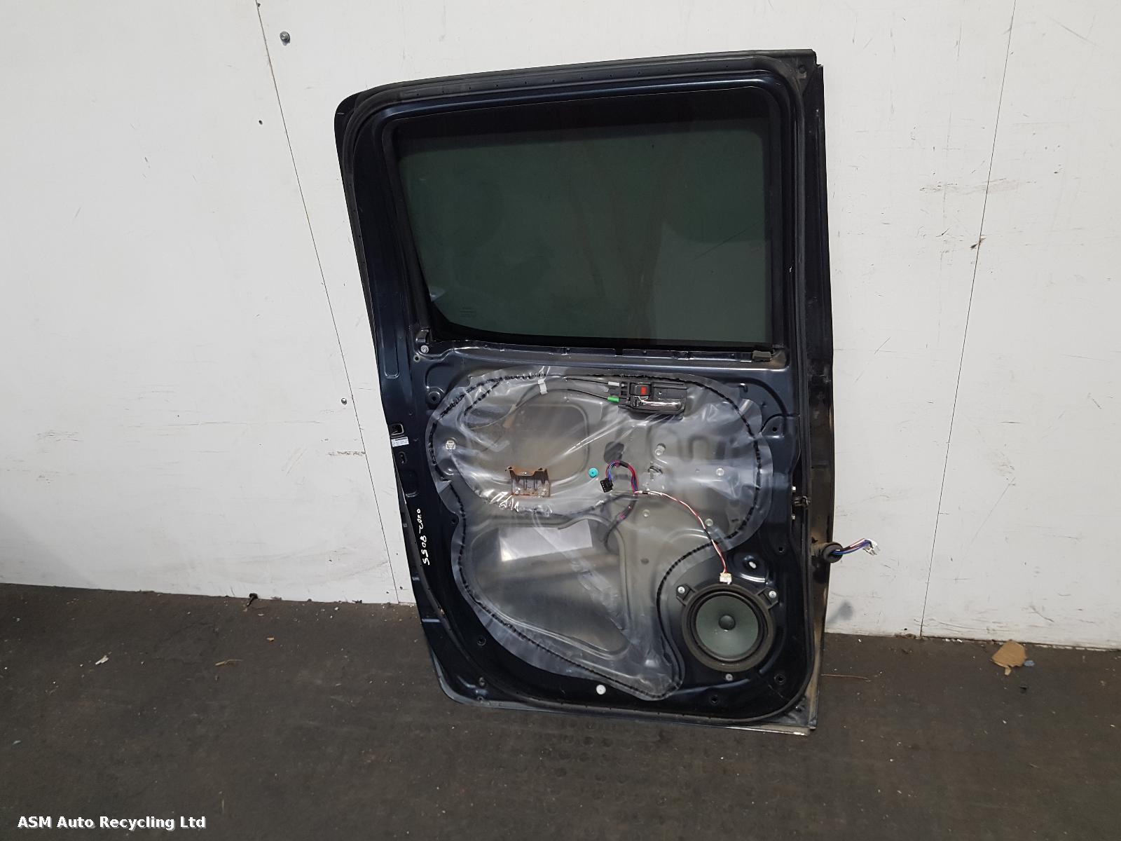 View Auto part L Rear Door Toyota Hilux 2012