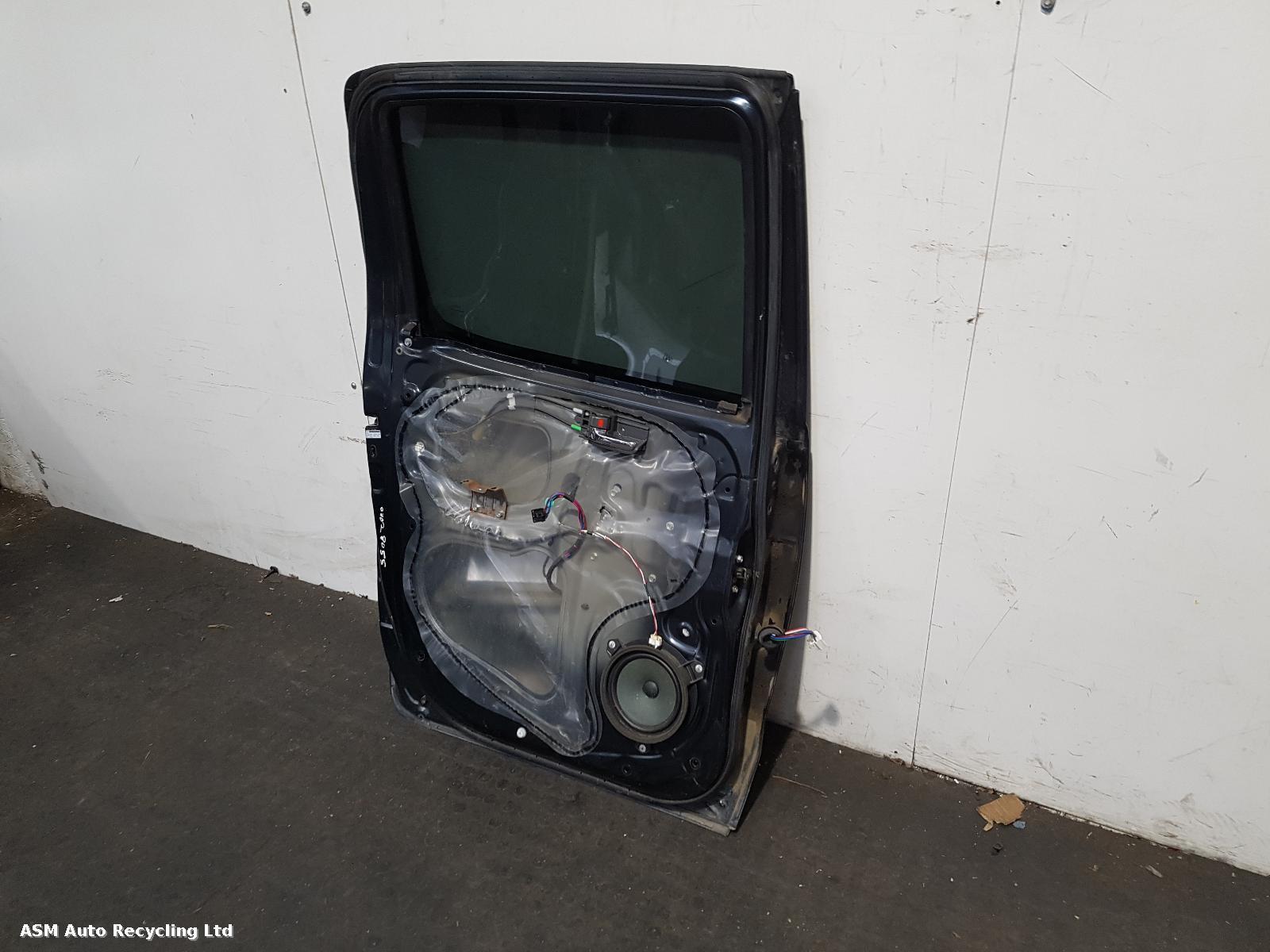 View Auto part L Rear Door Toyota Hilux 2012