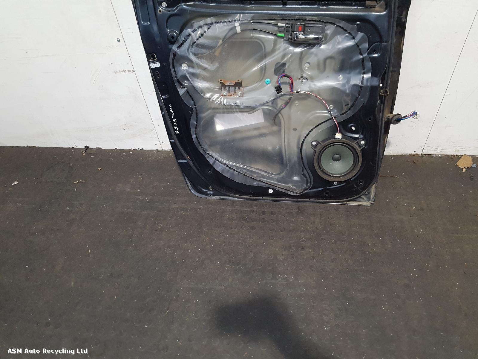 View Auto part L Rear Door Toyota Hilux 2012