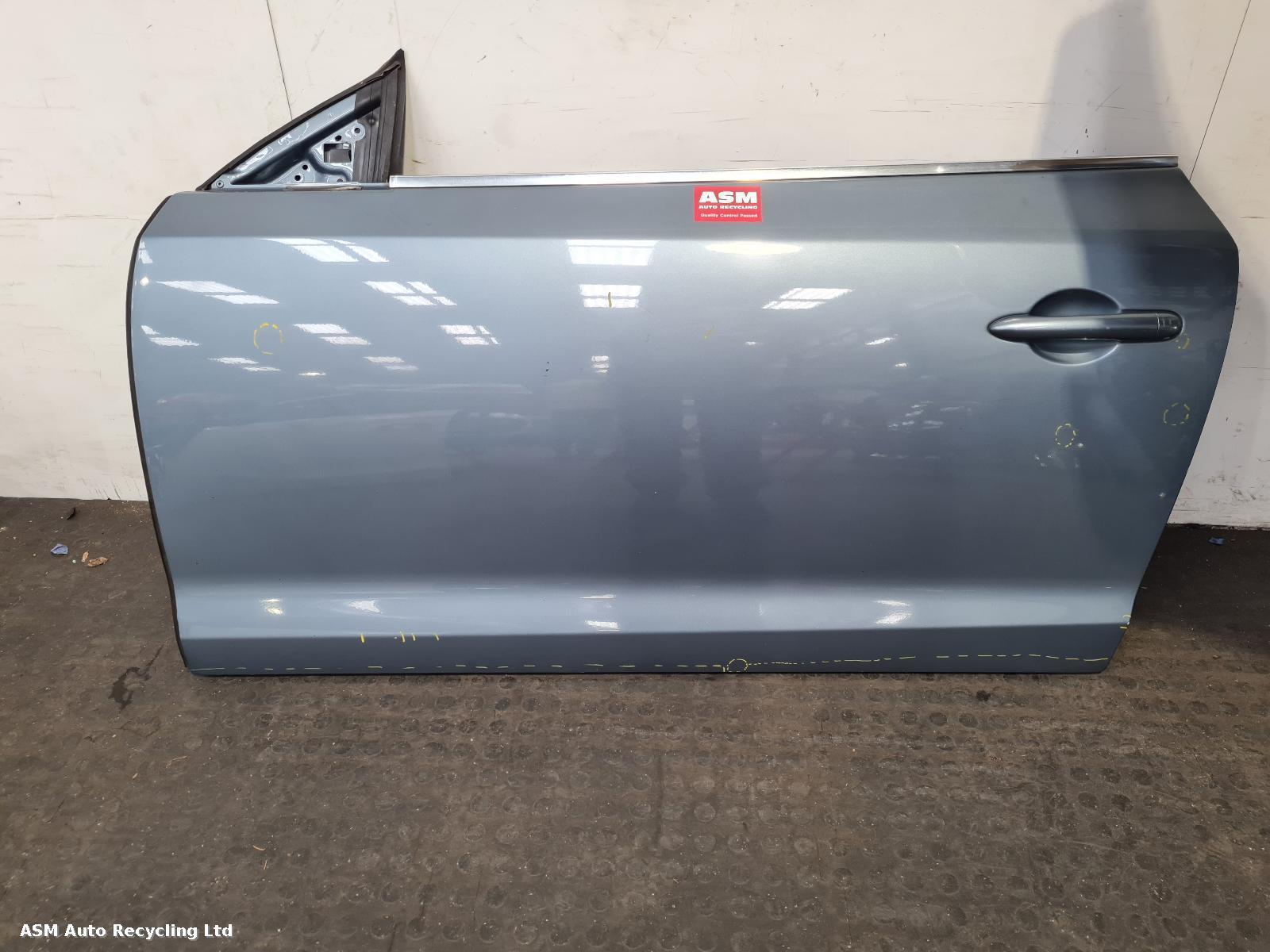 View Auto part L Front Door Renault Laguna 2009