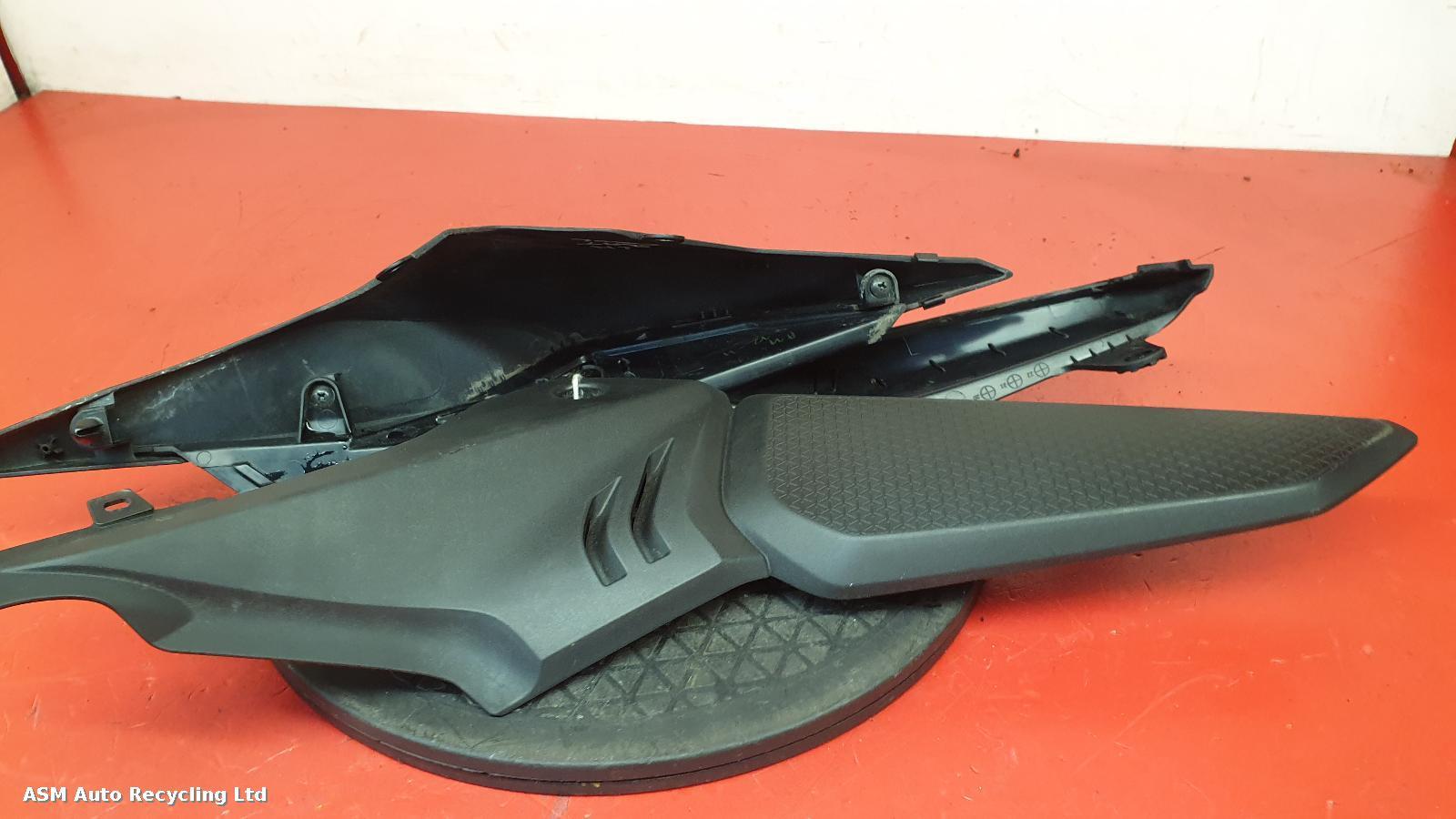View Auto part Seat Cowl Honda Cb650r 2020