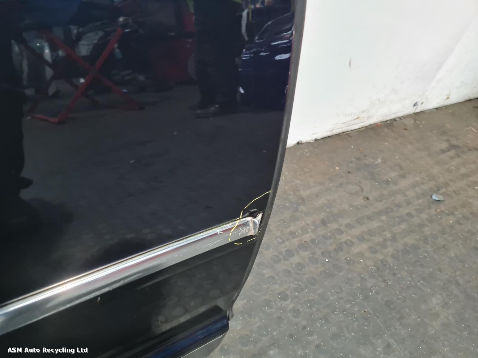 View Auto part R Rear Door Volkswagen Phaeton 2009