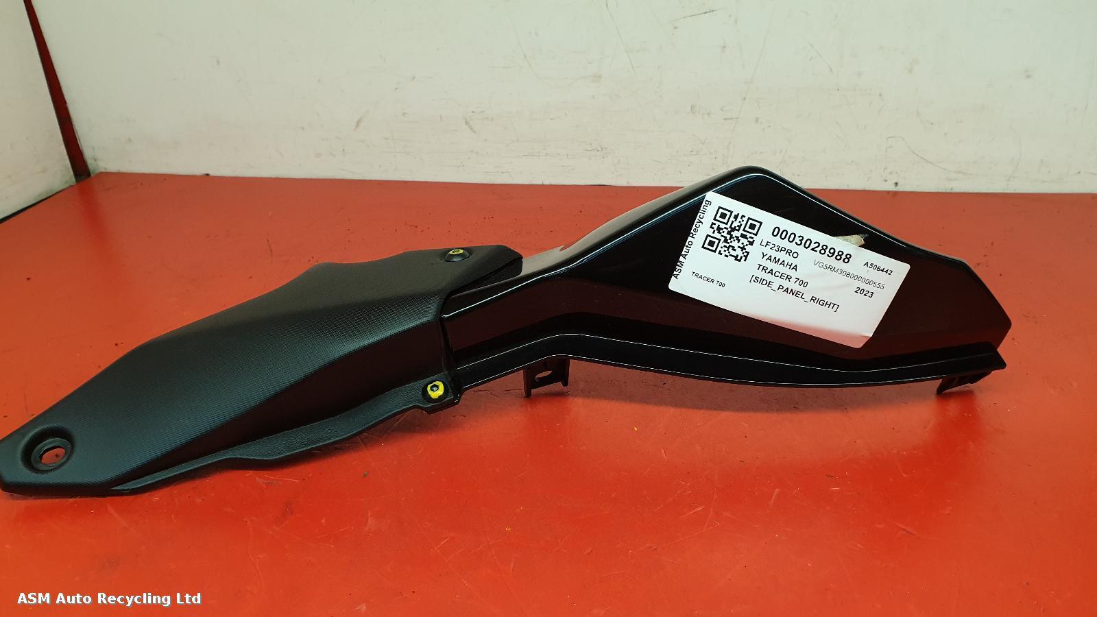 View Auto part Side Panel Right Yamaha Tracer 700 2023