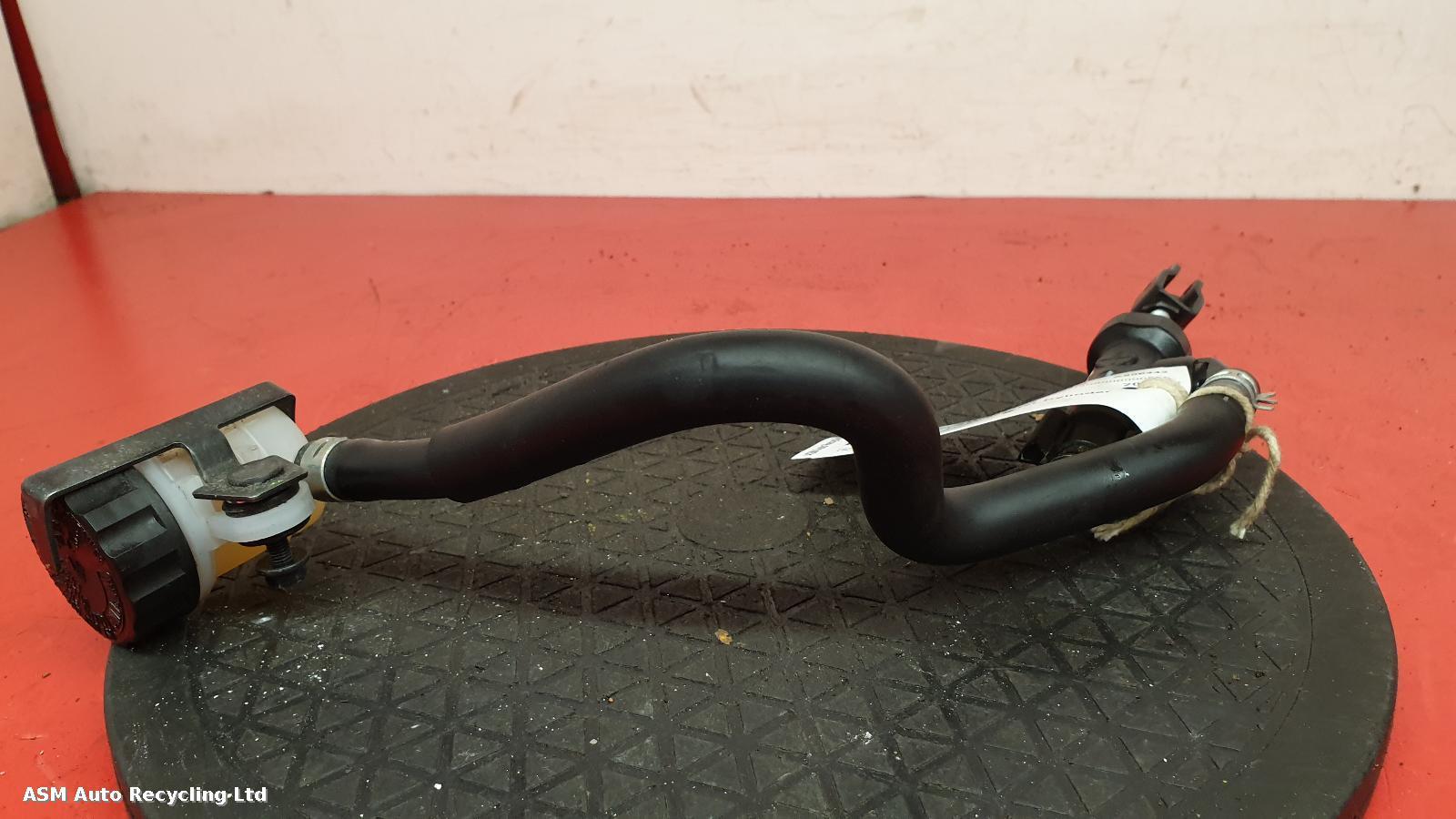 View Auto part Master Cylinder Yamaha Tracer 700 2023