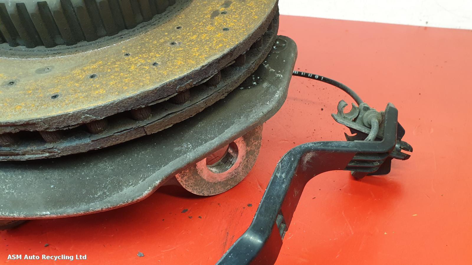 View Auto part LF Hub/Stub Axle Assembly Mercedes C Class 2016