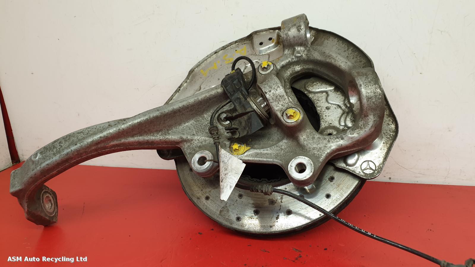 View Auto part LF Hub/Stub Axle Assembly Mercedes C Class 2016