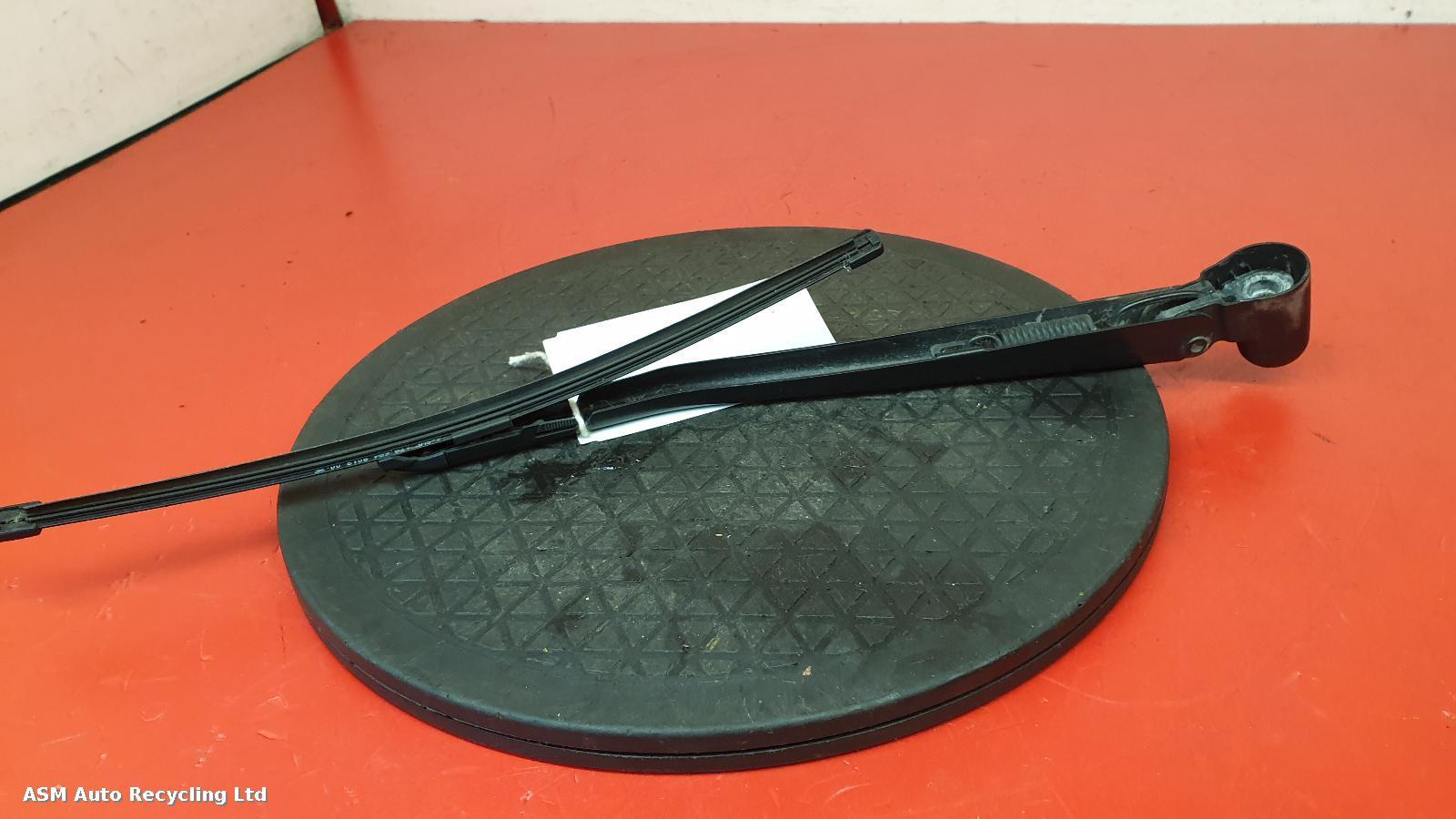View Auto part Wiper Arm Bmw 1 Series 2009