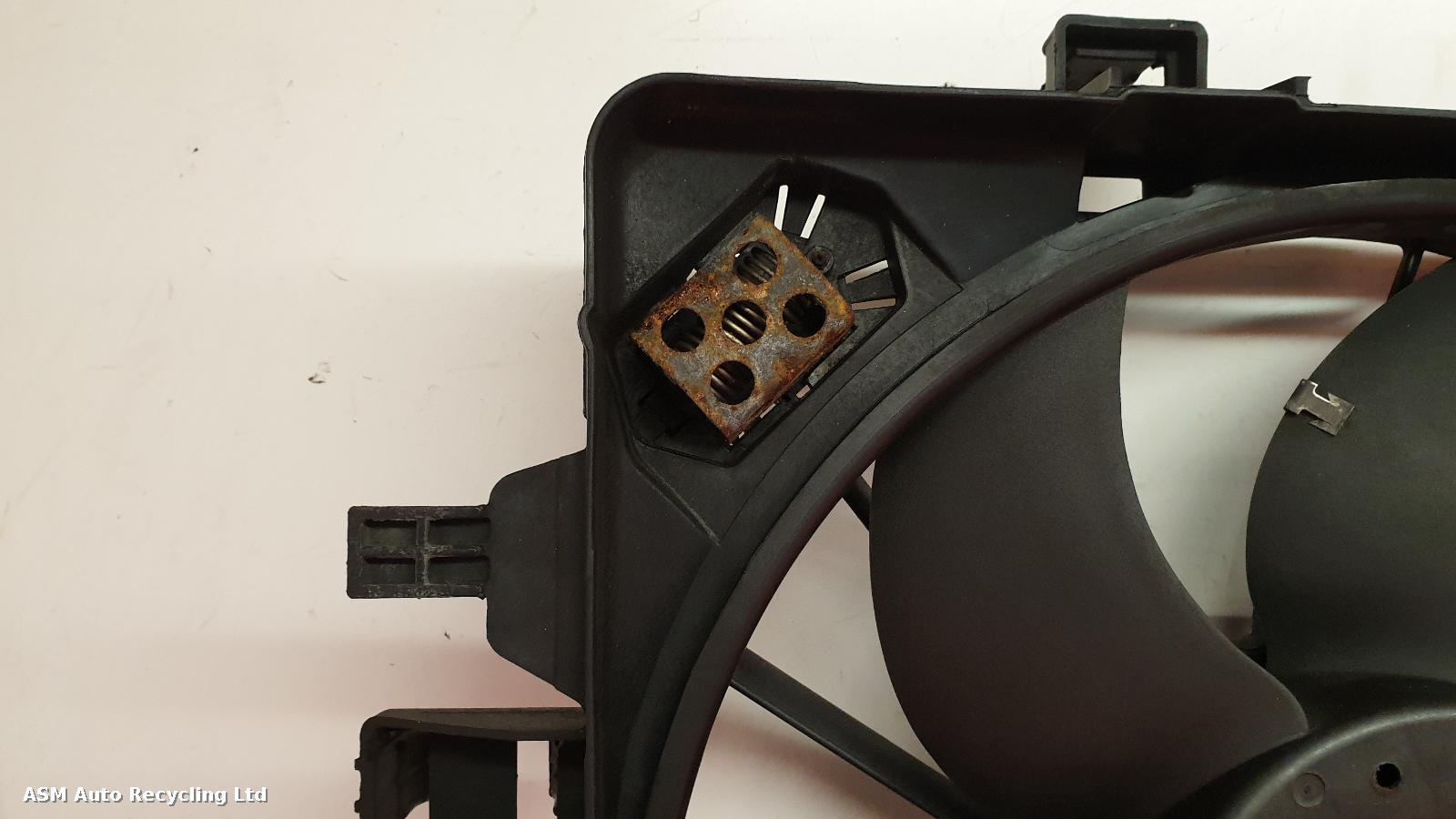 View Auto part Engine Cooling Motor Renault Kangoo 2016